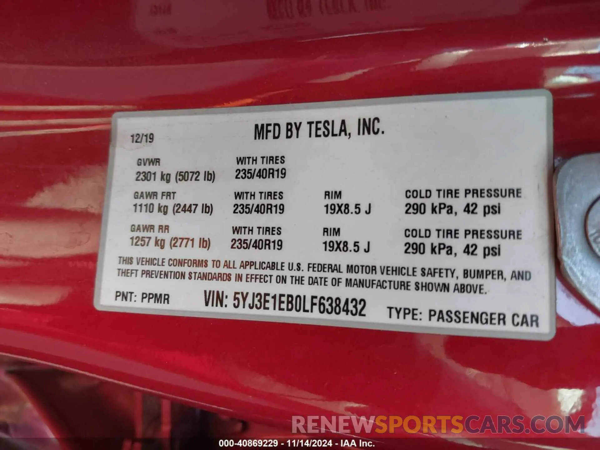 9 Photograph of a damaged car 5YJ3E1EB0LF638432 TESLA MODEL 3 2020