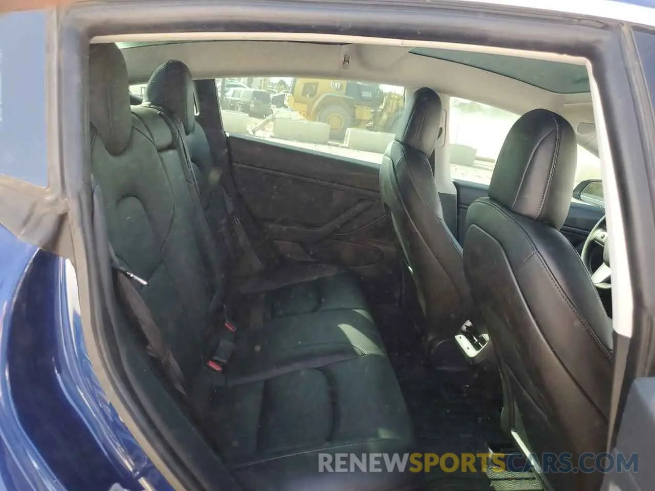 10 Photograph of a damaged car 5YJ3E1EB0LF651066 TESLA MODEL 3 2020