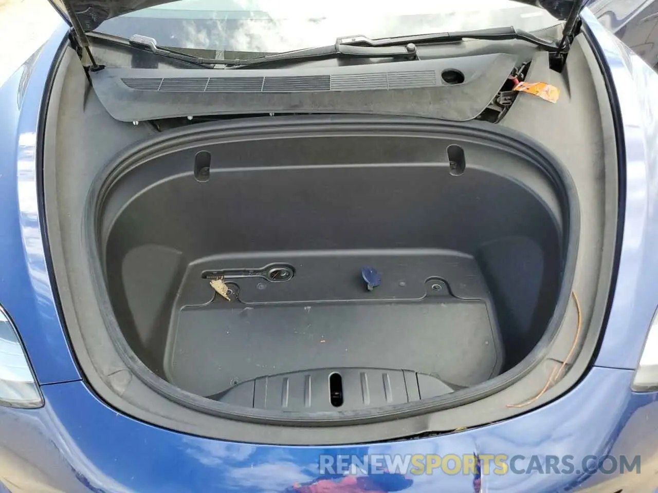 11 Photograph of a damaged car 5YJ3E1EB0LF667221 TESLA MODEL 3 2020