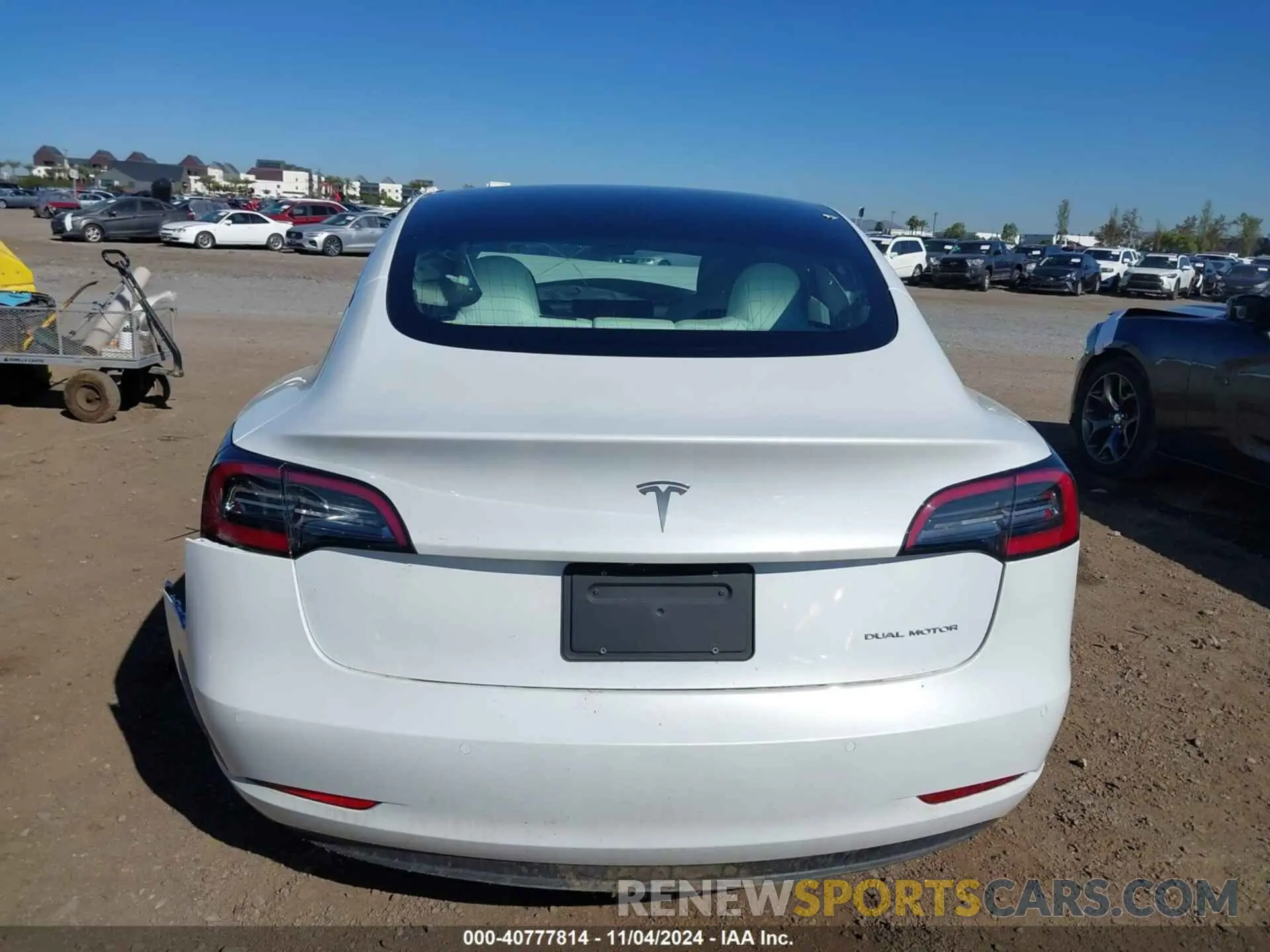 15 Photograph of a damaged car 5YJ3E1EB0LF720144 TESLA MODEL 3 2020