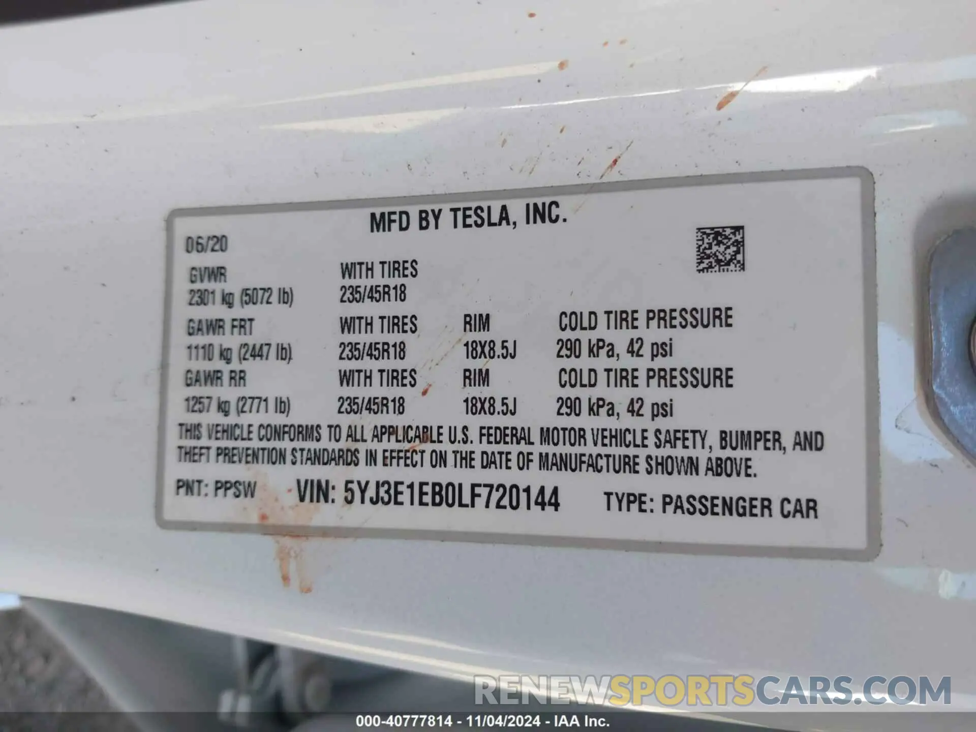 9 Photograph of a damaged car 5YJ3E1EB0LF720144 TESLA MODEL 3 2020