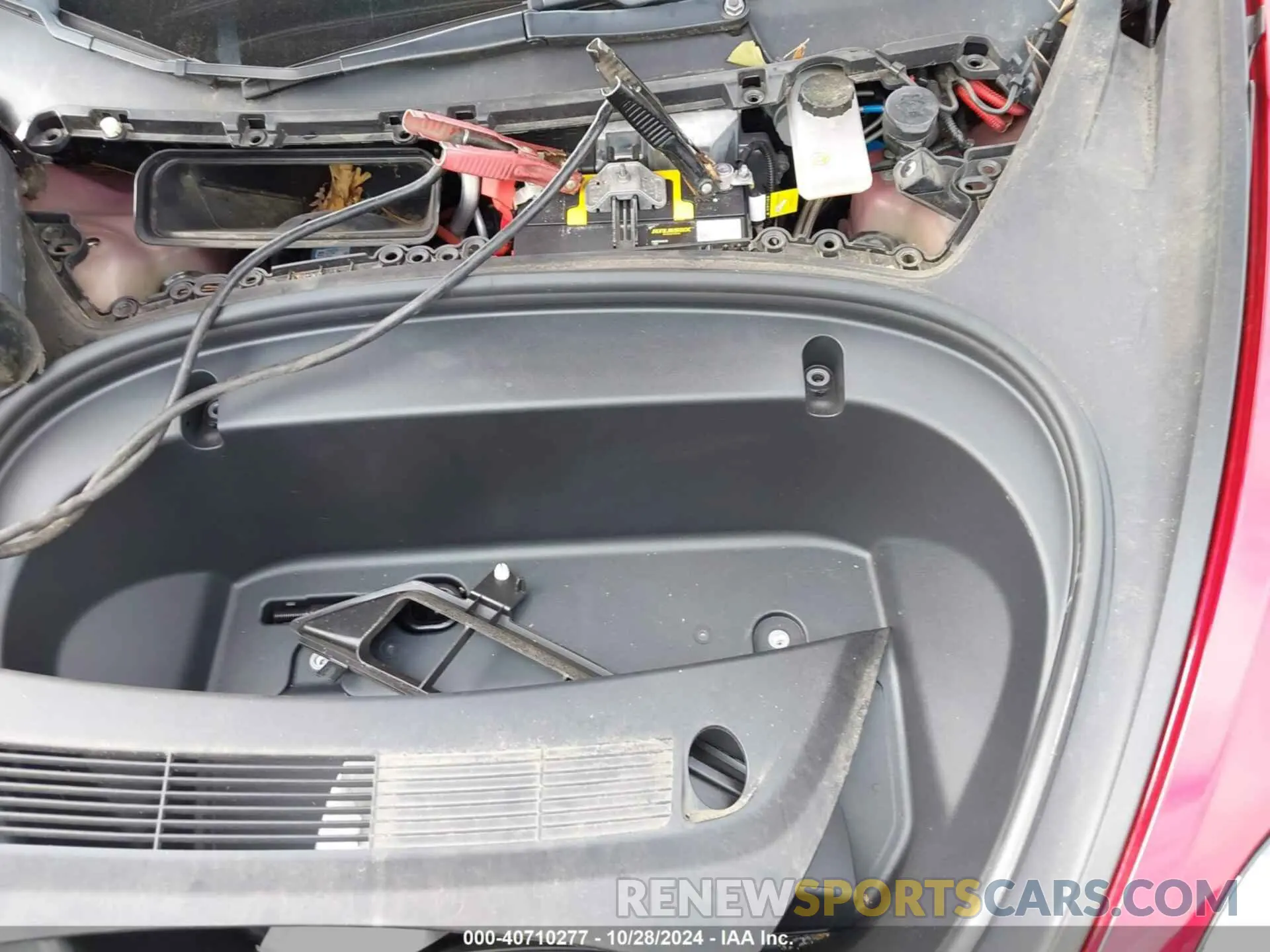 10 Photograph of a damaged car 5YJ3E1EB0LF735632 TESLA MODEL 3 2020