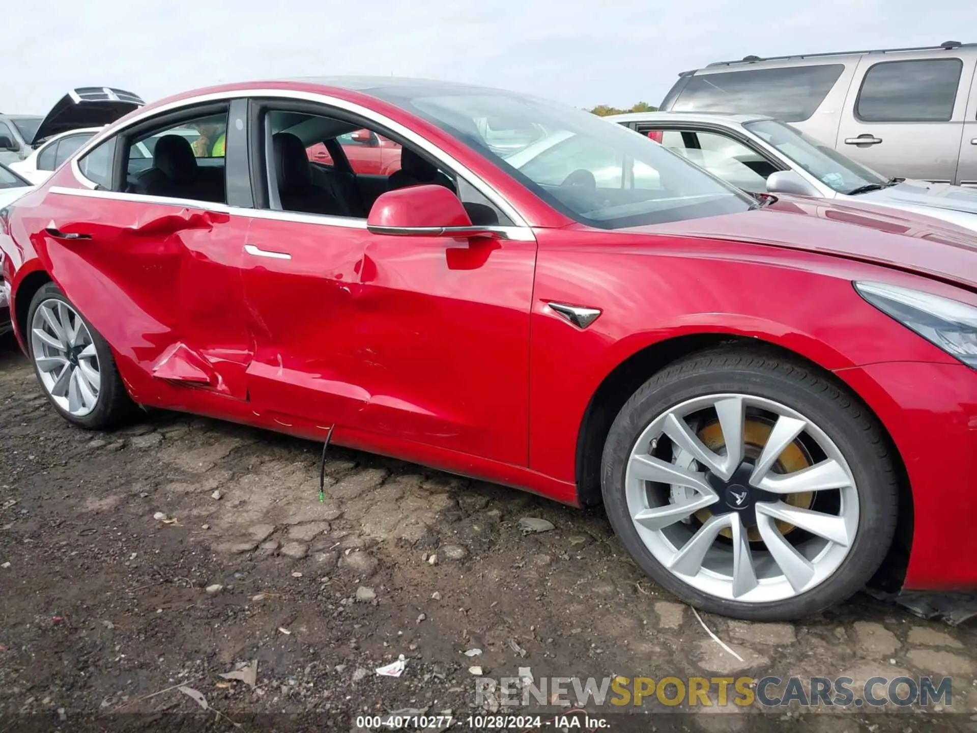 6 Photograph of a damaged car 5YJ3E1EB0LF735632 TESLA MODEL 3 2020