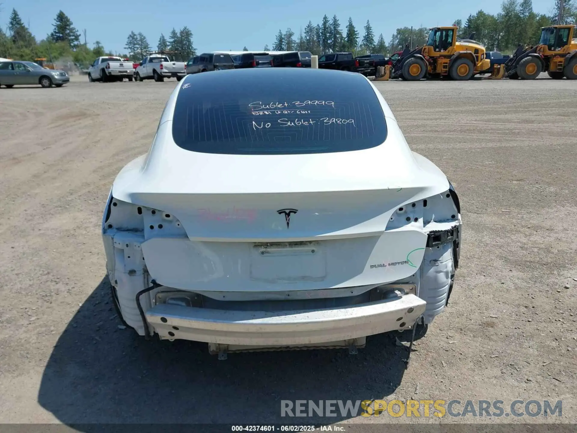 16 Photograph of a damaged car 5YJ3E1EB0LF741639 TESLA MODEL 3 2020