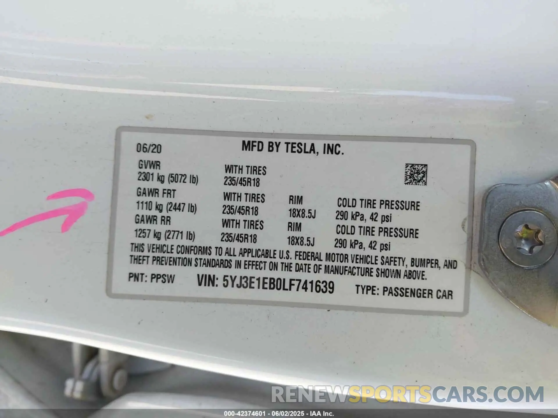 9 Photograph of a damaged car 5YJ3E1EB0LF741639 TESLA MODEL 3 2020