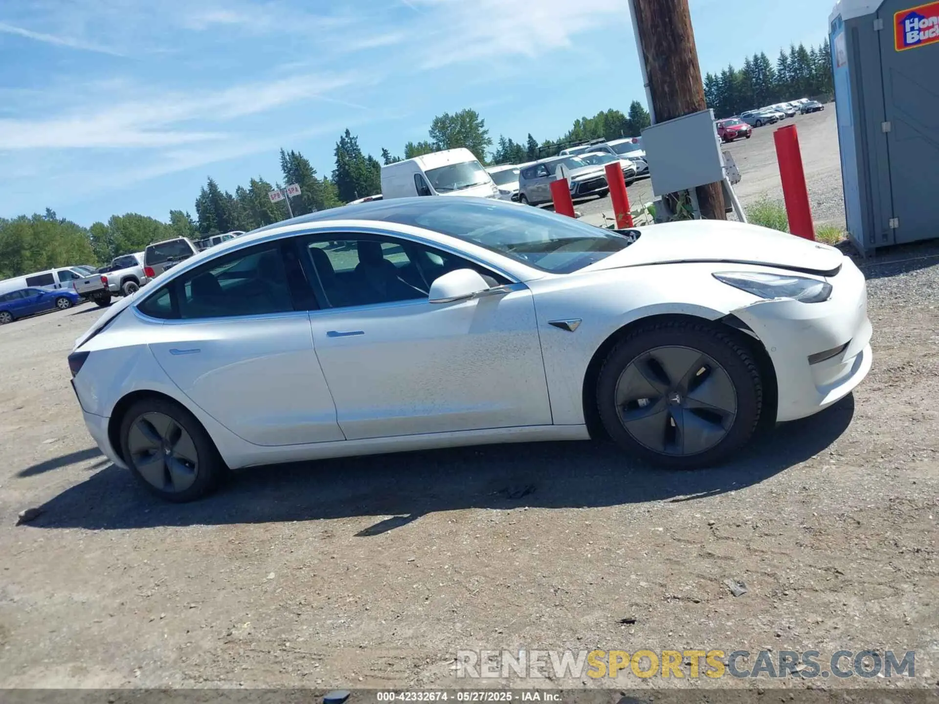12 Photograph of a damaged car 5YJ3E1EB0LF787228 TESLA MODEL 3 2020