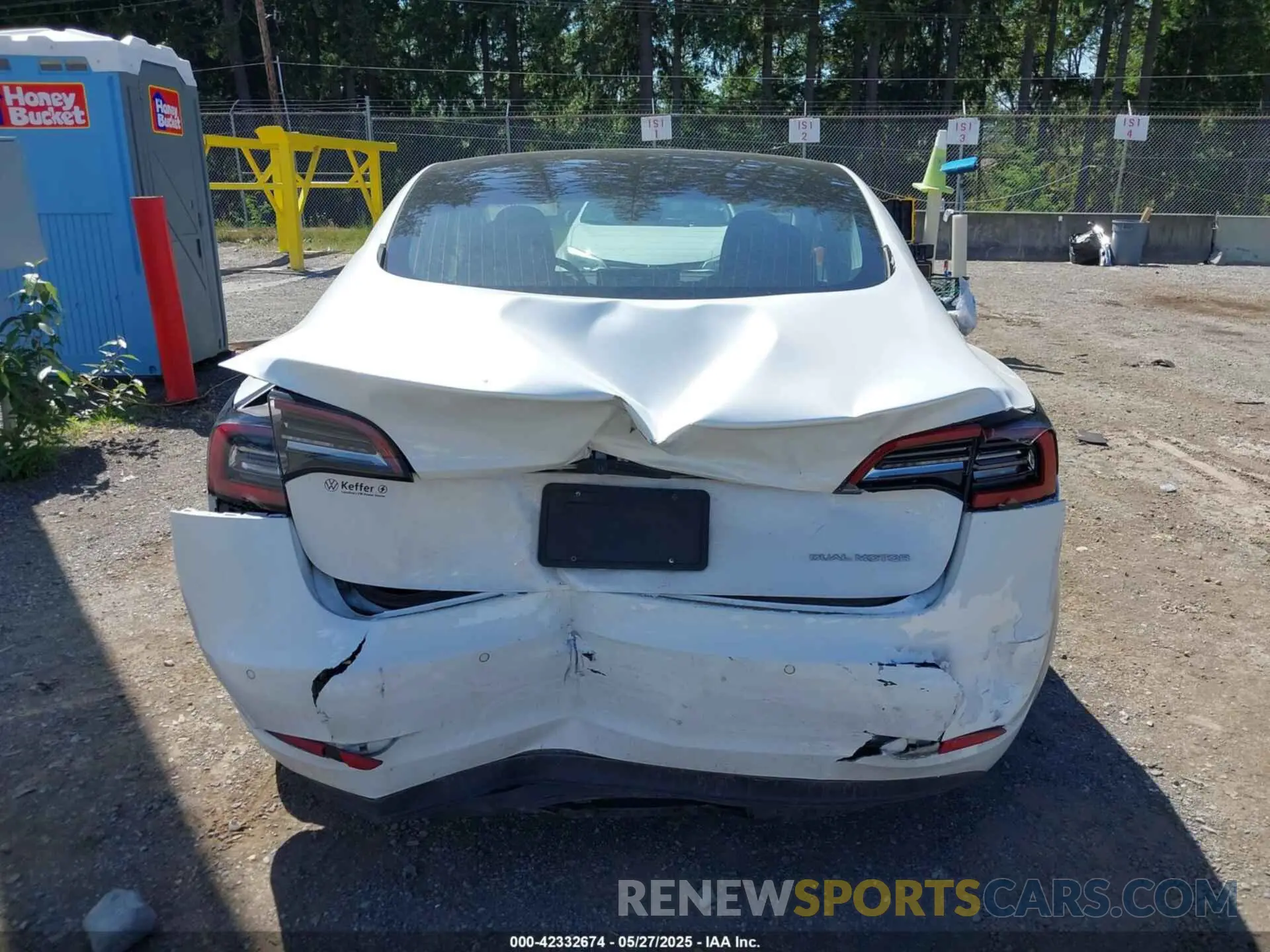 15 Photograph of a damaged car 5YJ3E1EB0LF787228 TESLA MODEL 3 2020