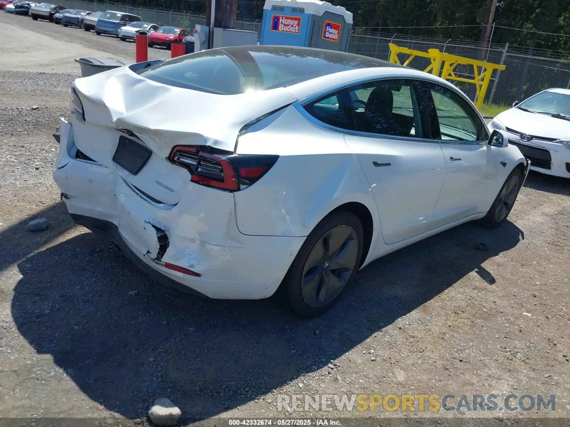 4 Photograph of a damaged car 5YJ3E1EB0LF787228 TESLA MODEL 3 2020