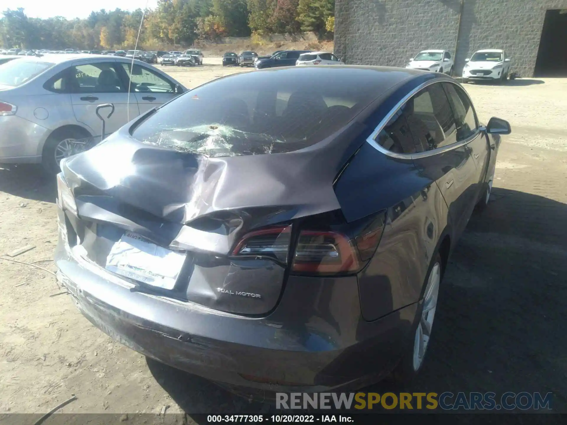 4 Photograph of a damaged car 5YJ3E1EB1LF588950 TESLA MODEL 3 2020