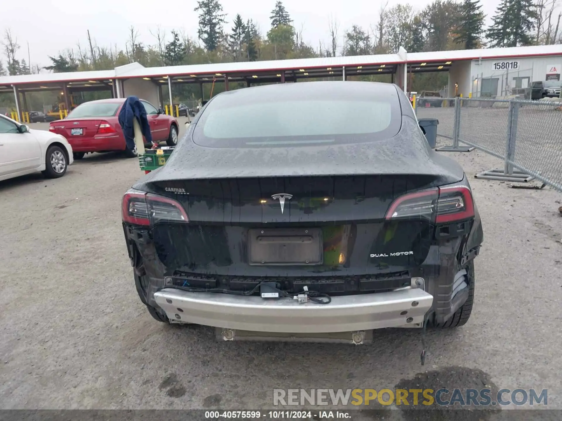 17 Photograph of a damaged car 5YJ3E1EB1LF599978 TESLA MODEL 3 2020