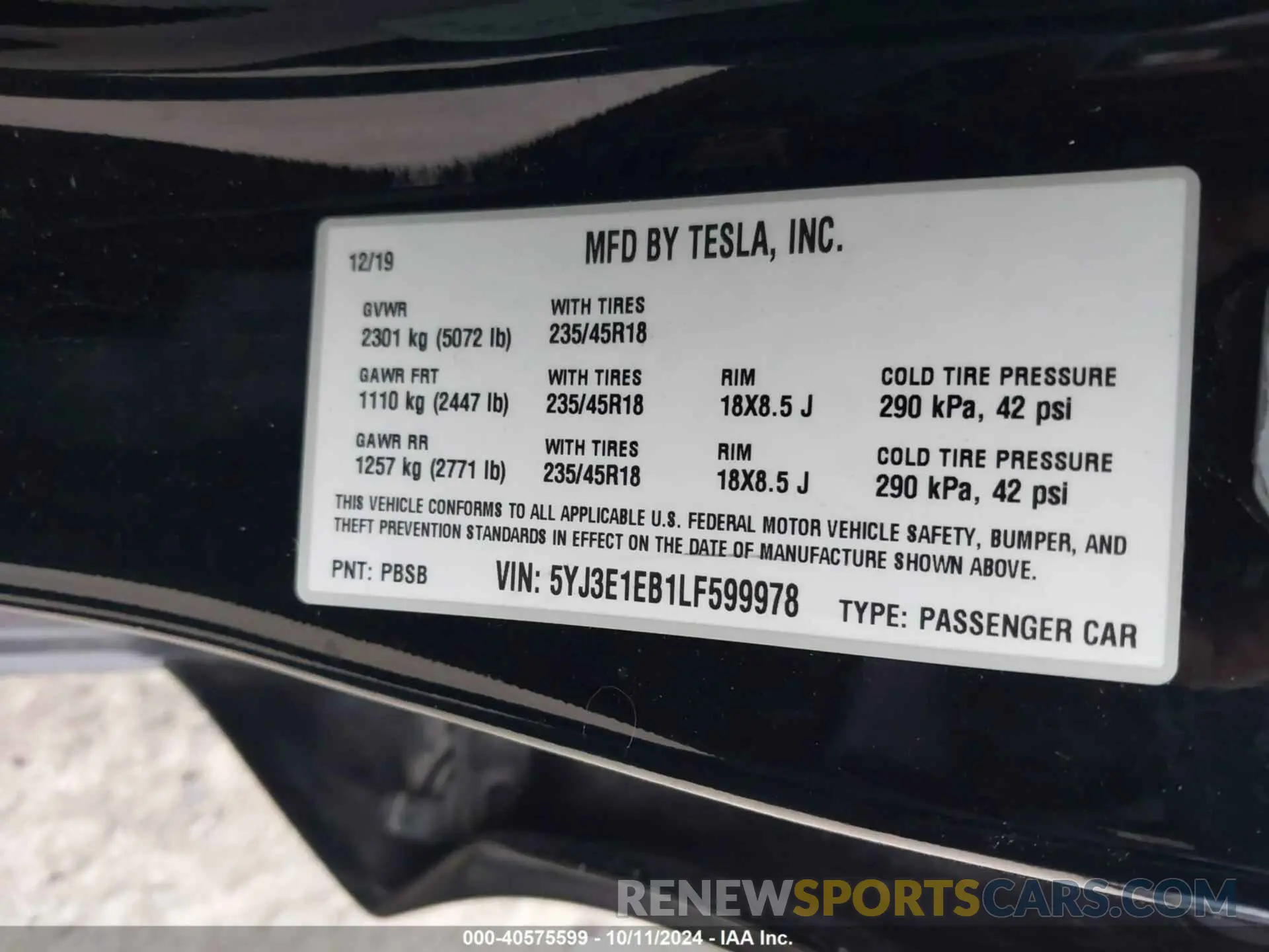 9 Photograph of a damaged car 5YJ3E1EB1LF599978 TESLA MODEL 3 2020