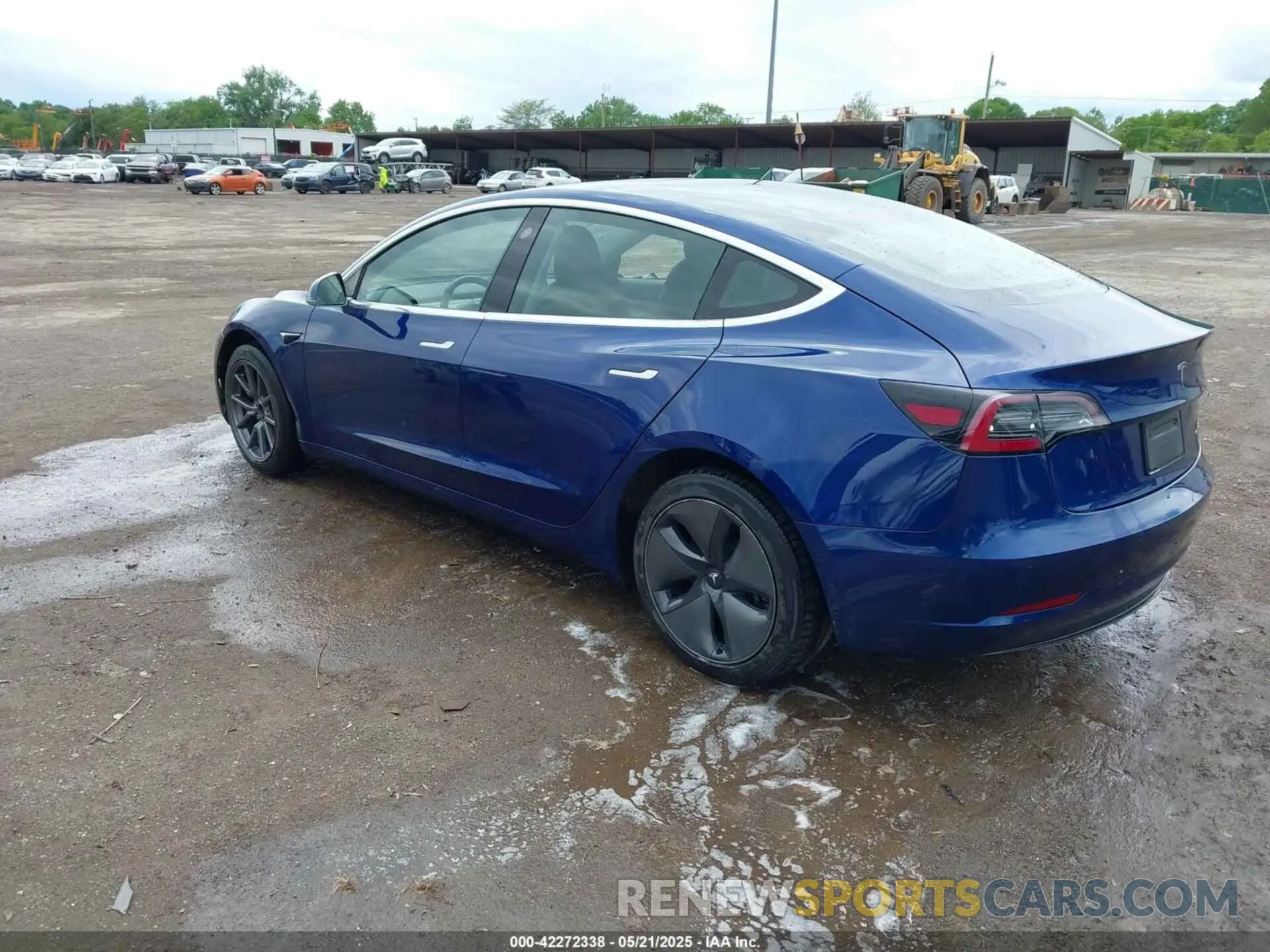 3 Photograph of a damaged car 5YJ3E1EB1LF617461 TESLA MODEL 3 2020