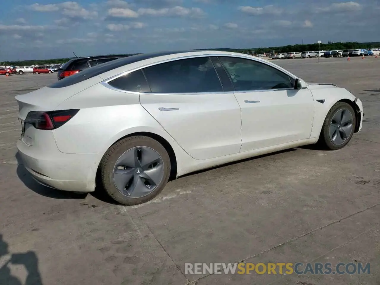 3 Photograph of a damaged car 5YJ3E1EB1LF618917 TESLA MODEL 3 2020