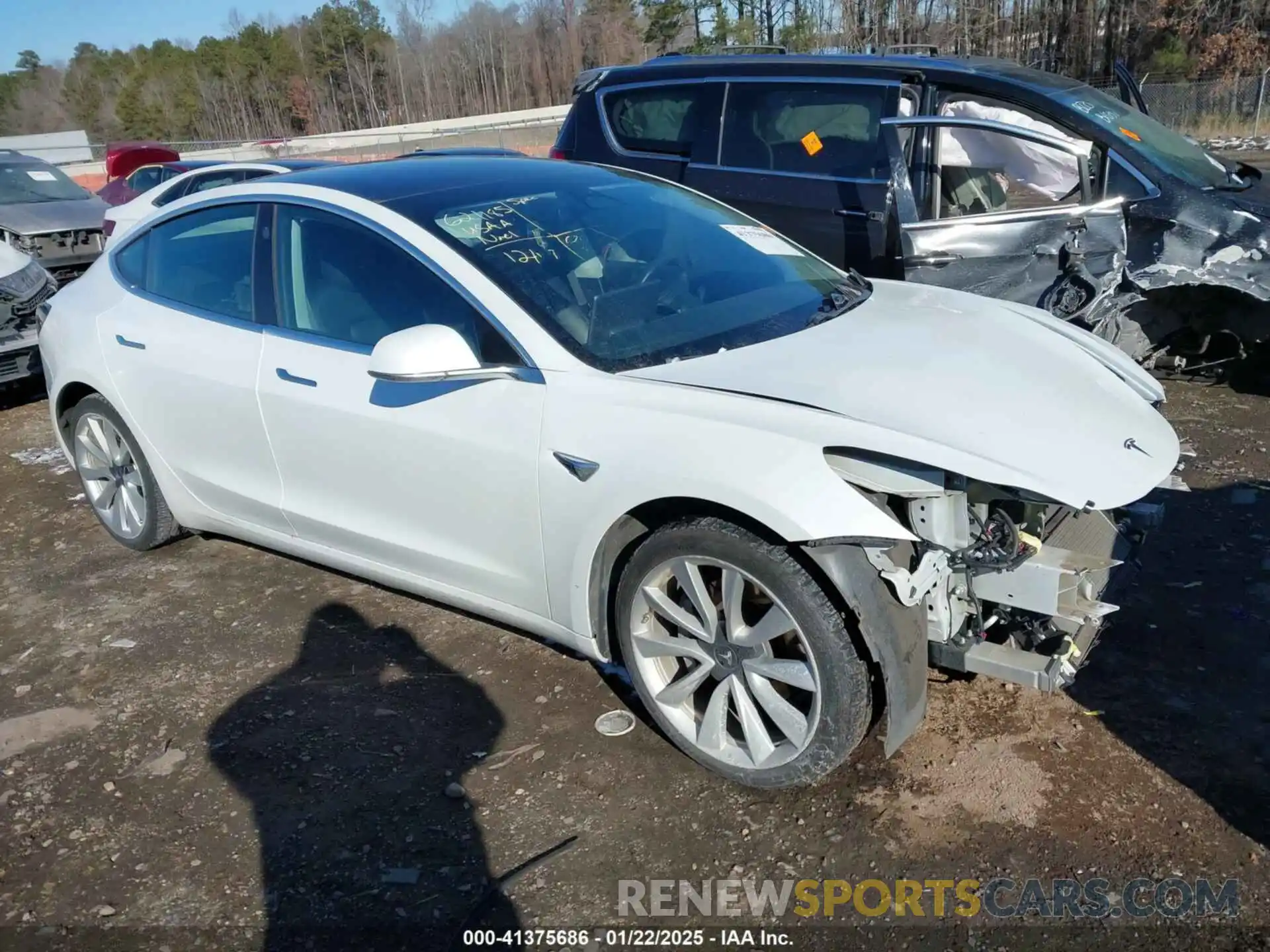 1 Photograph of a damaged car 5YJ3E1EB1LF621185 TESLA MODEL 3 2020