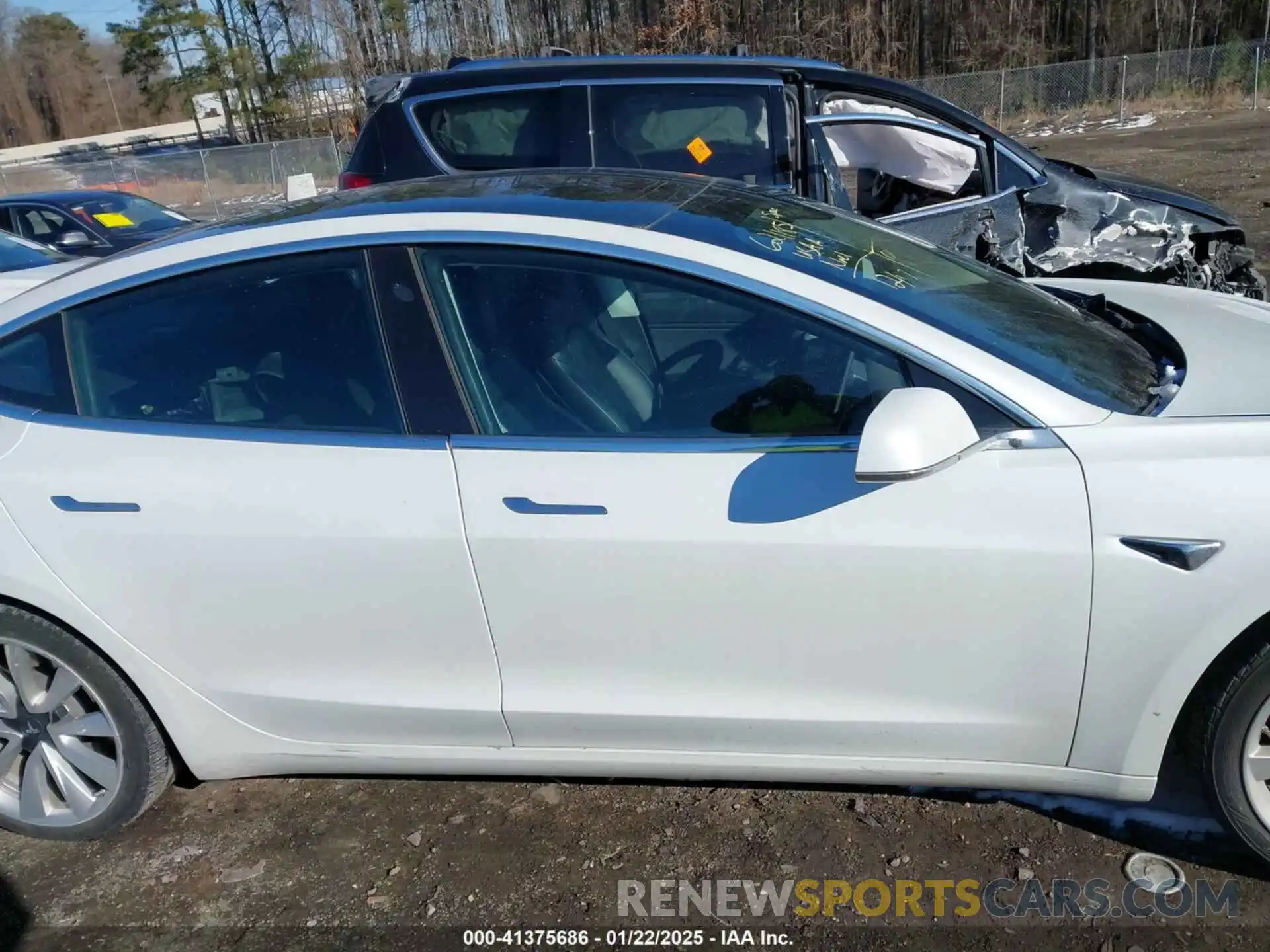 14 Photograph of a damaged car 5YJ3E1EB1LF621185 TESLA MODEL 3 2020