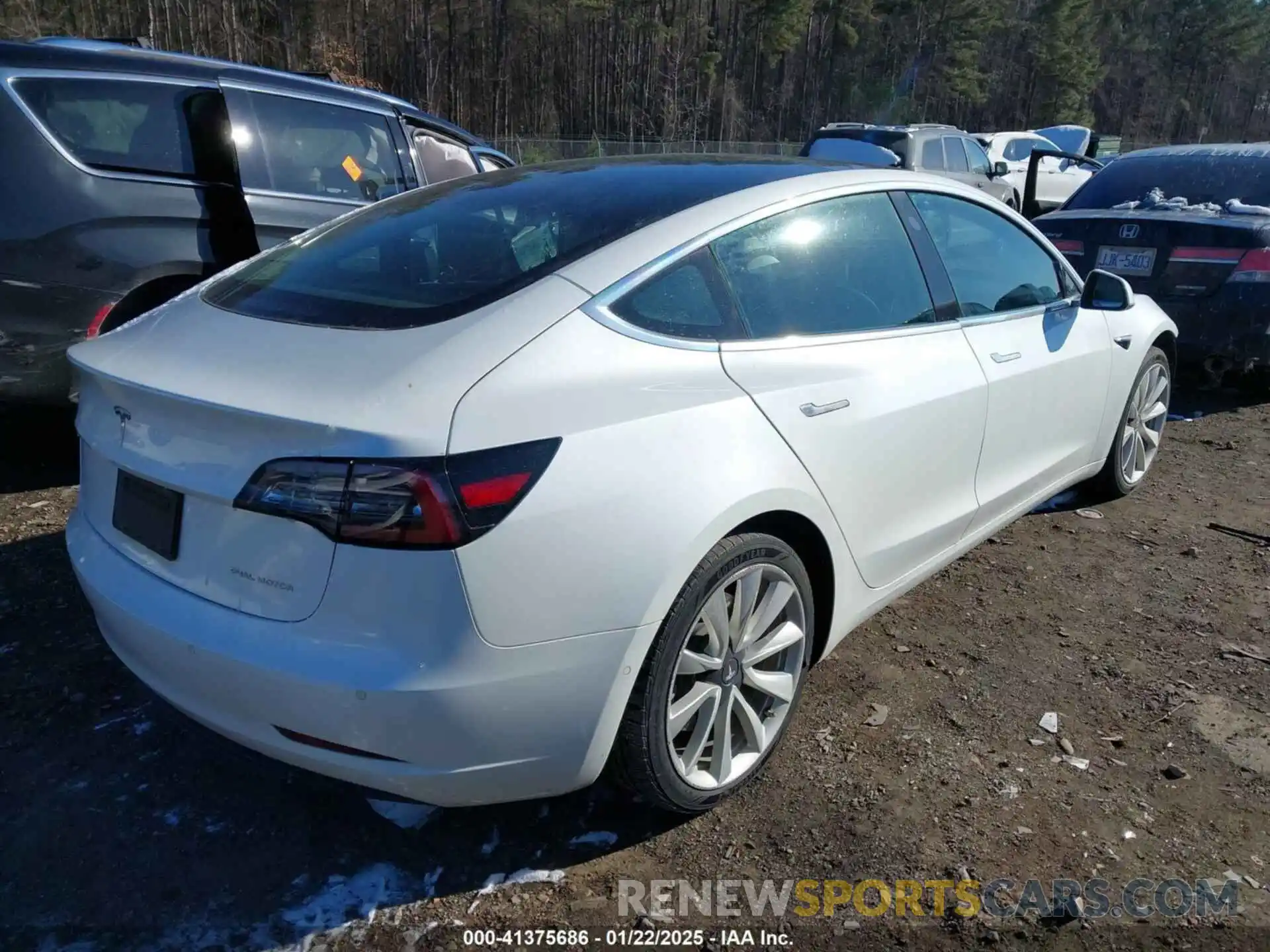 4 Photograph of a damaged car 5YJ3E1EB1LF621185 TESLA MODEL 3 2020