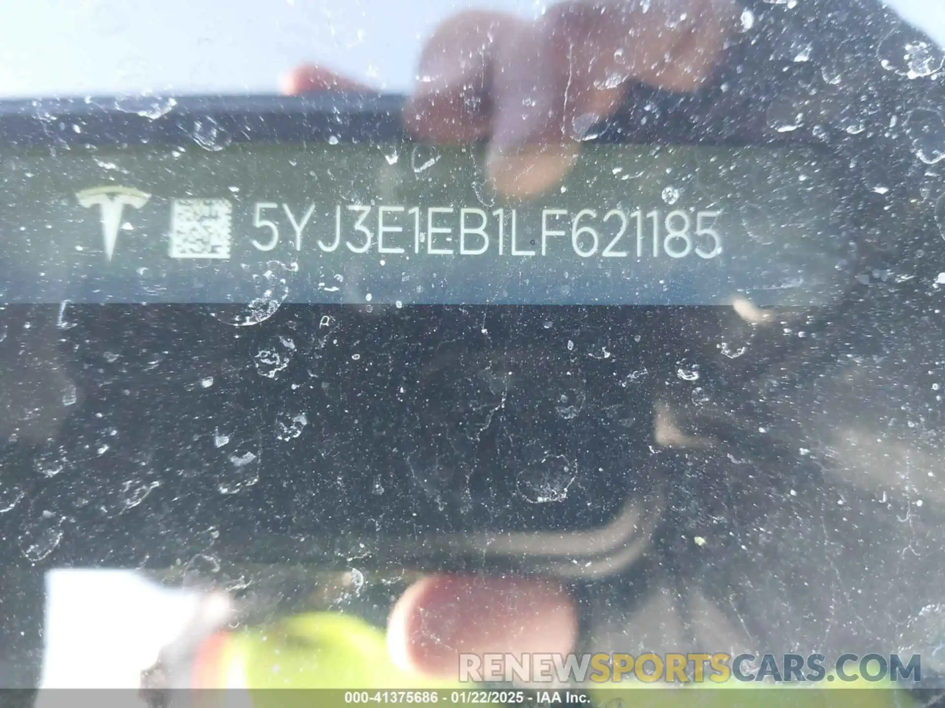 9 Photograph of a damaged car 5YJ3E1EB1LF621185 TESLA MODEL 3 2020