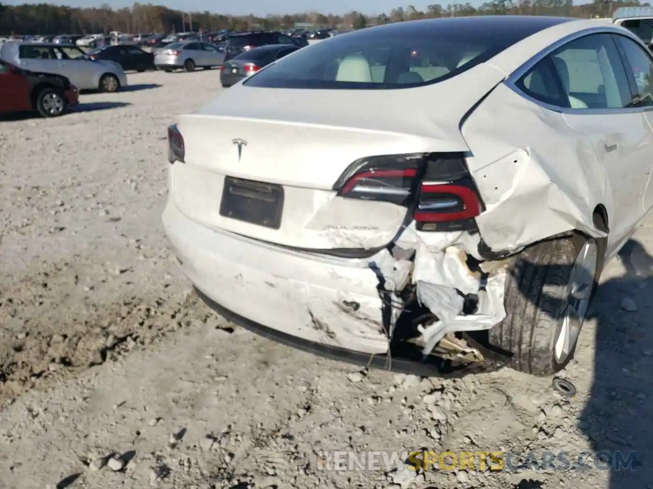 9 Photograph of a damaged car 5YJ3E1EB1LF622966 TESLA MODEL 3 2020