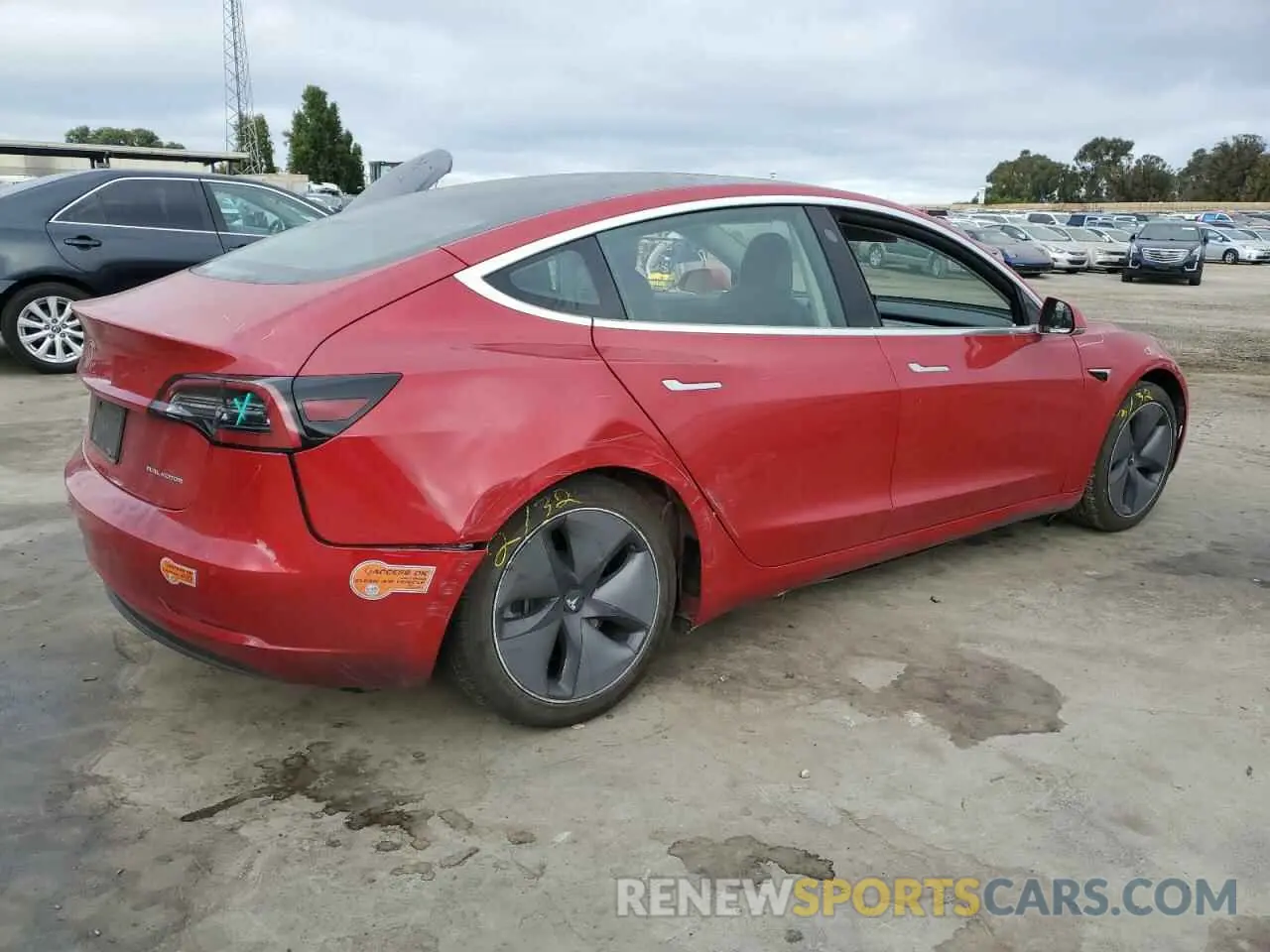 3 Photograph of a damaged car 5YJ3E1EB1LF635992 TESLA MODEL 3 2020
