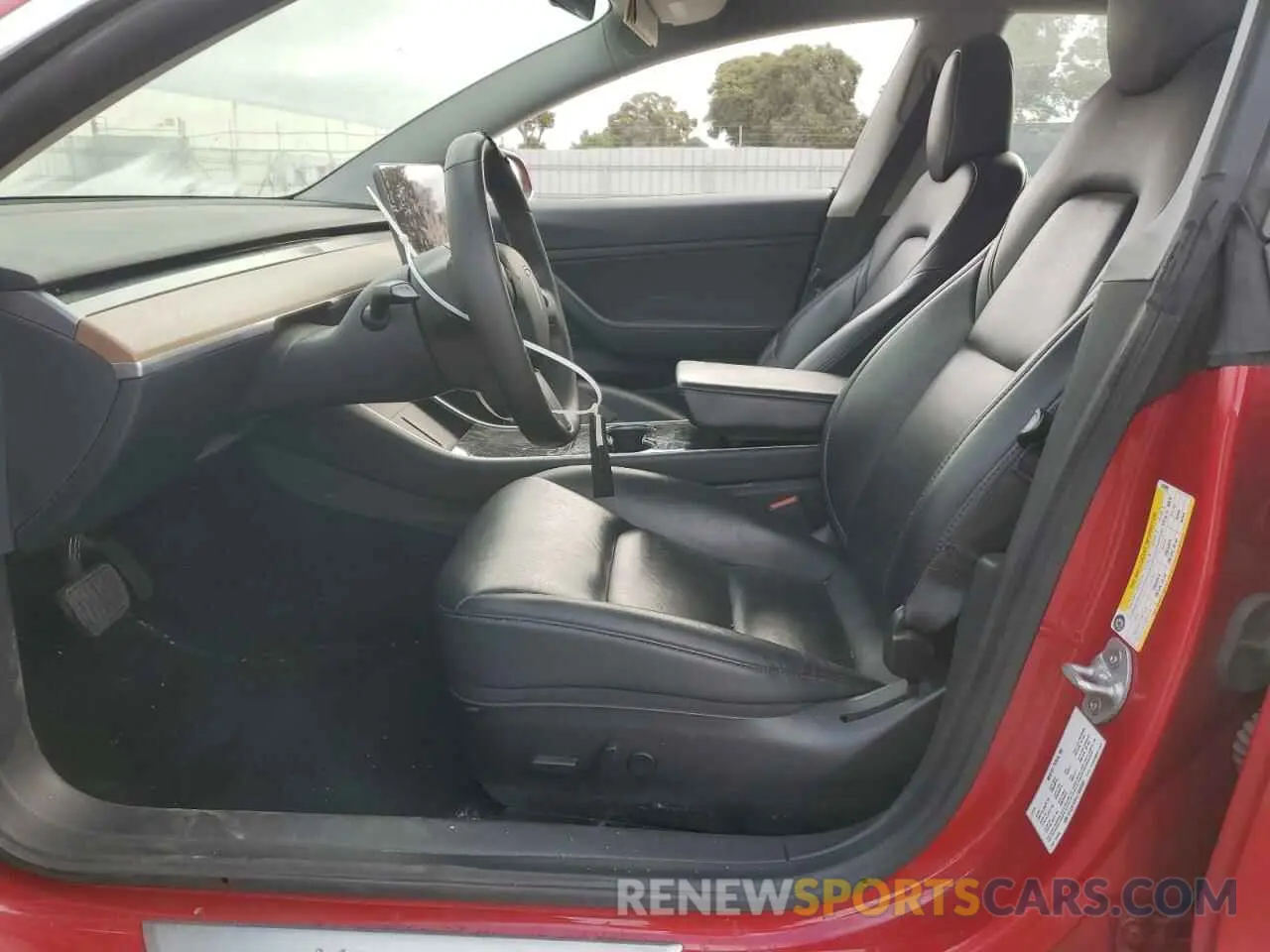 7 Photograph of a damaged car 5YJ3E1EB1LF635992 TESLA MODEL 3 2020