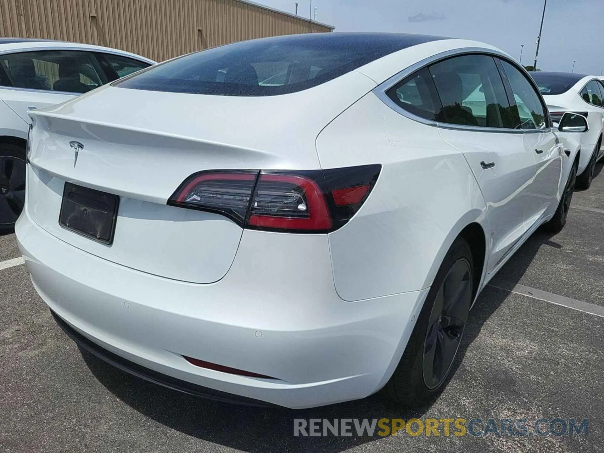 1 Photograph of a damaged car 5YJ3E1EB1LF637306 TESLA MODEL 3 2020