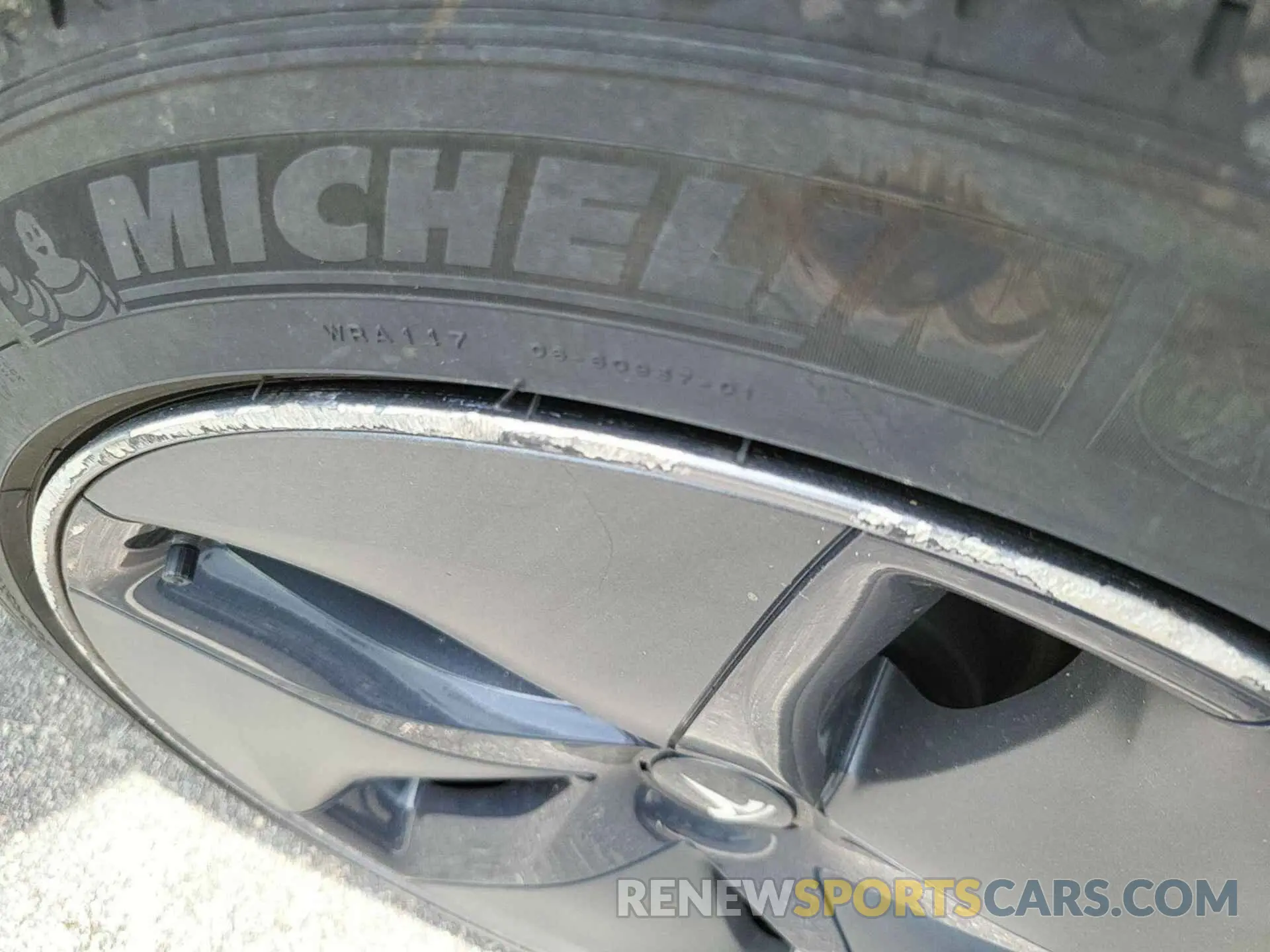 5 Photograph of a damaged car 5YJ3E1EB1LF637306 TESLA MODEL 3 2020