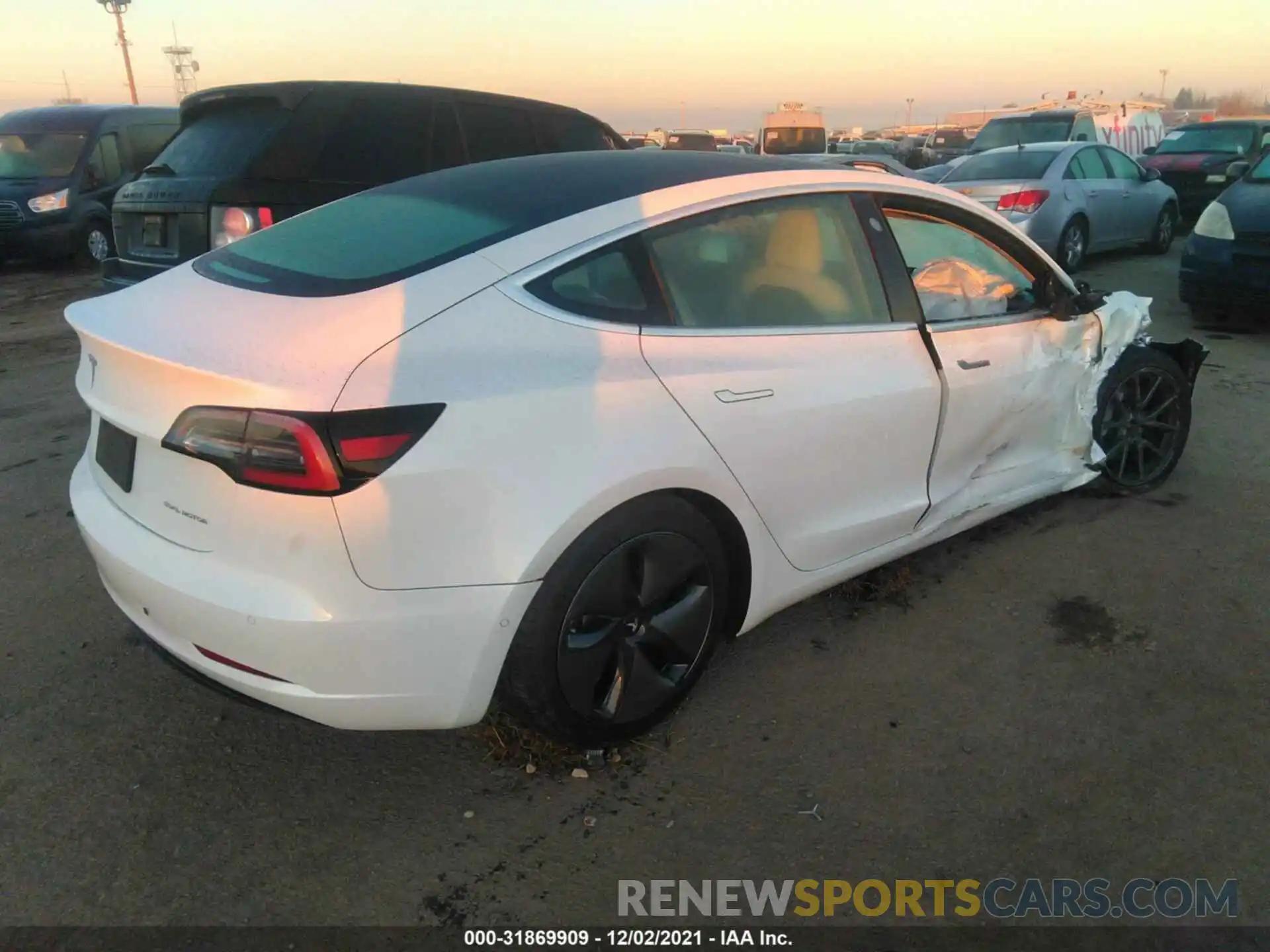 4 Photograph of a damaged car 5YJ3E1EB1LF639881 TESLA MODEL 3 2020