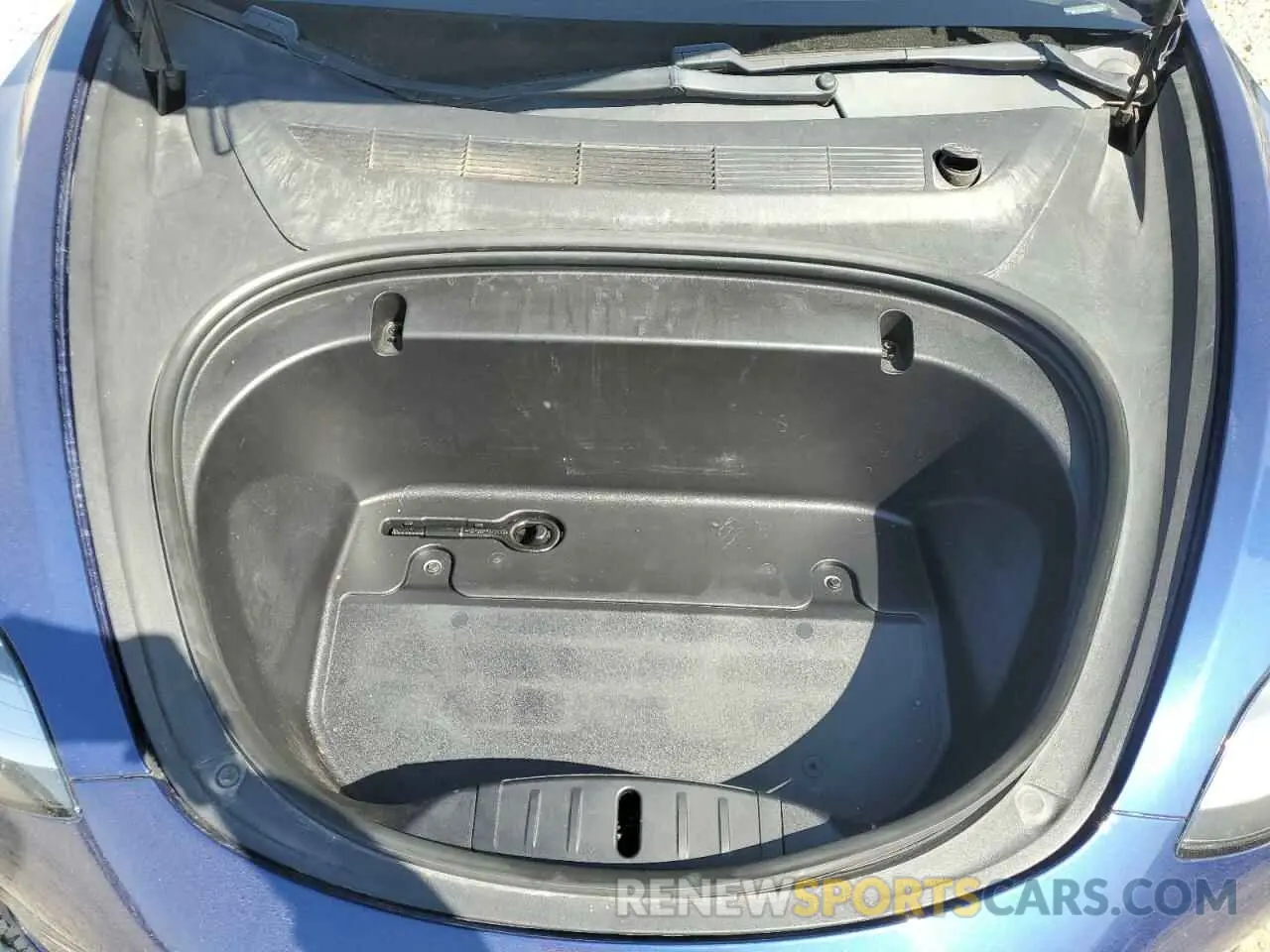 11 Photograph of a damaged car 5YJ3E1EB1LF650007 TESLA MODEL 3 2020