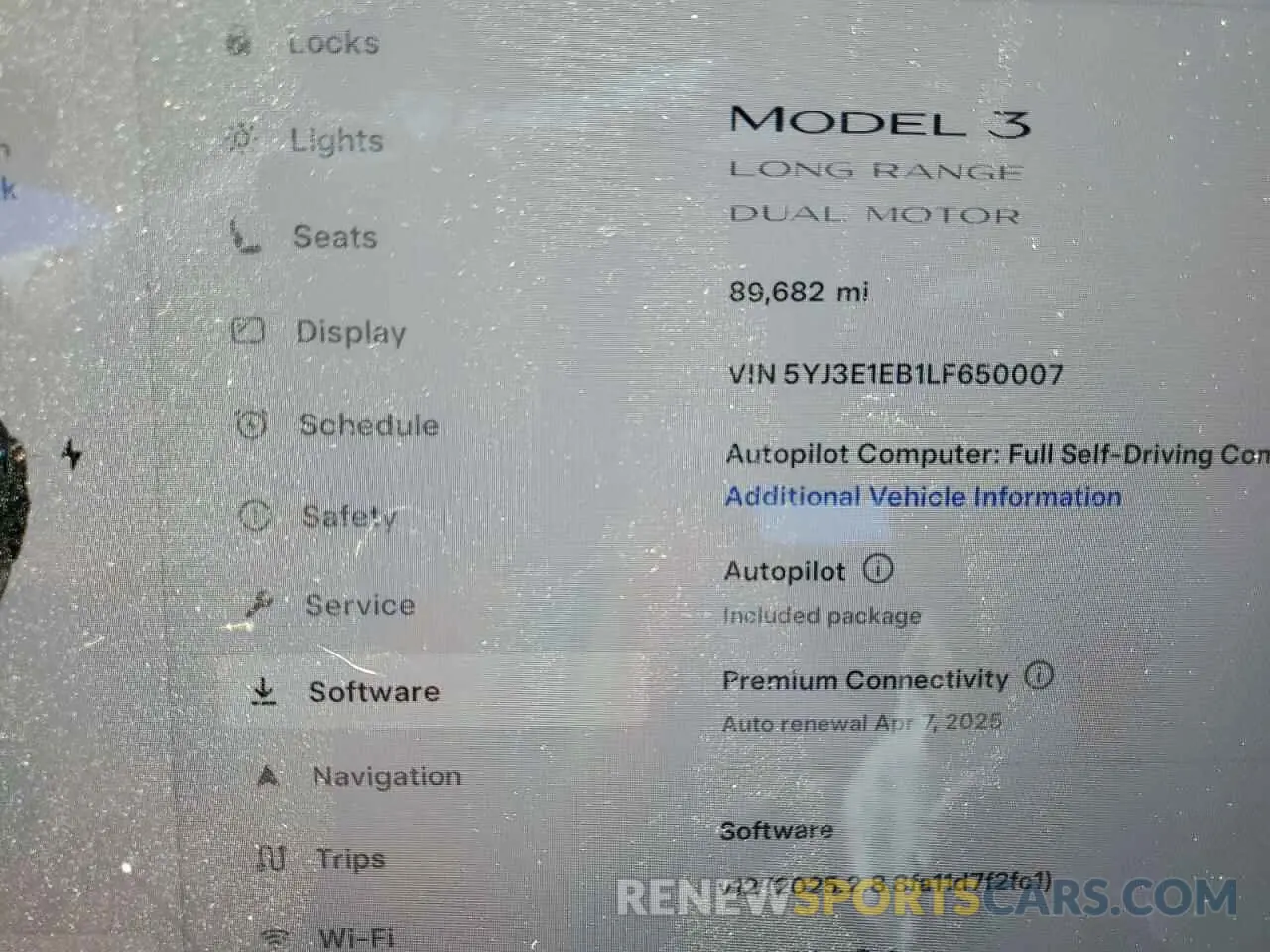 9 Photograph of a damaged car 5YJ3E1EB1LF650007 TESLA MODEL 3 2020
