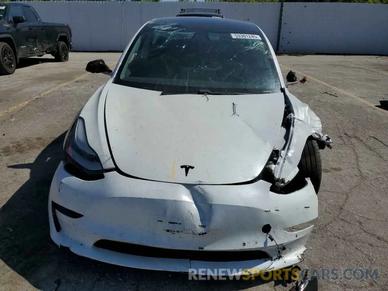 5 Photograph of a damaged car 5YJ3E1EB1LF665543 TESLA MODEL 3 2020
