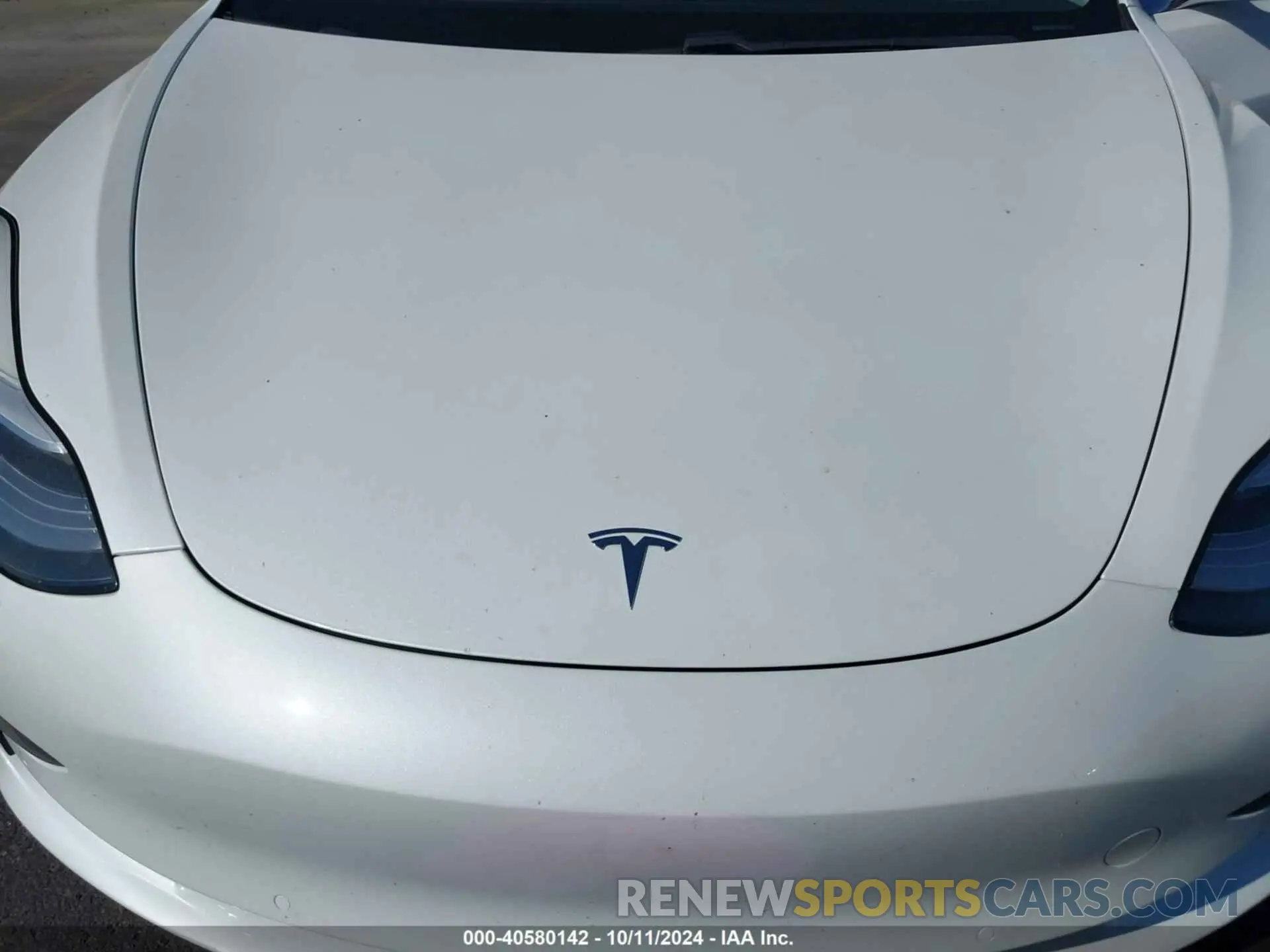 10 Photograph of a damaged car 5YJ3E1EB1LF735753 TESLA MODEL 3 2020
