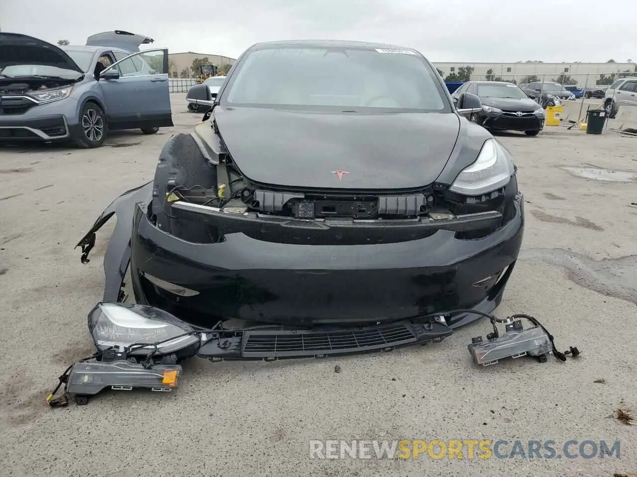 5 Photograph of a damaged car 5YJ3E1EB1LF735770 TESLA MODEL 3 2020