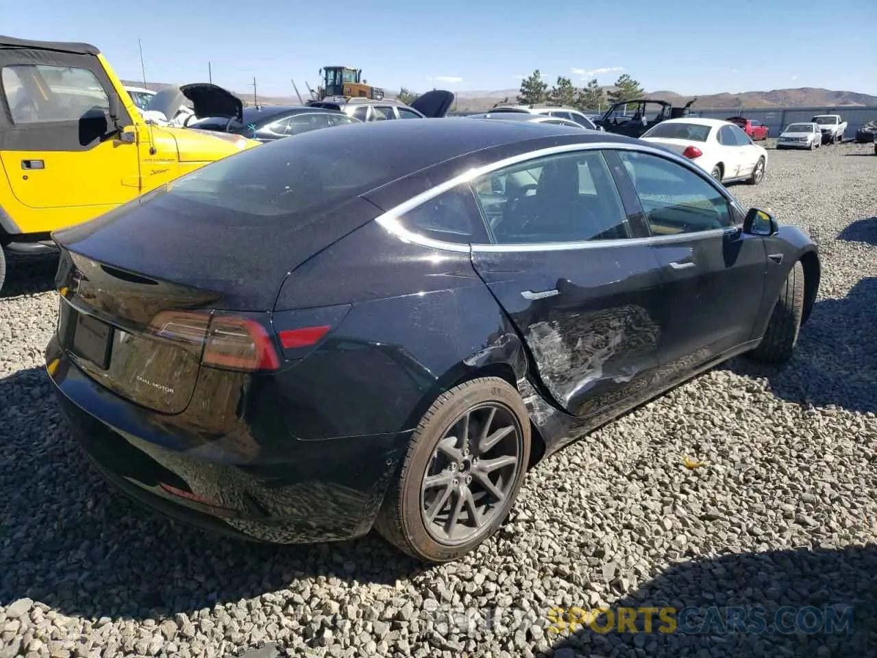 3 Photograph of a damaged car 5YJ3E1EB1LF746252 TESLA MODEL 3 2020
