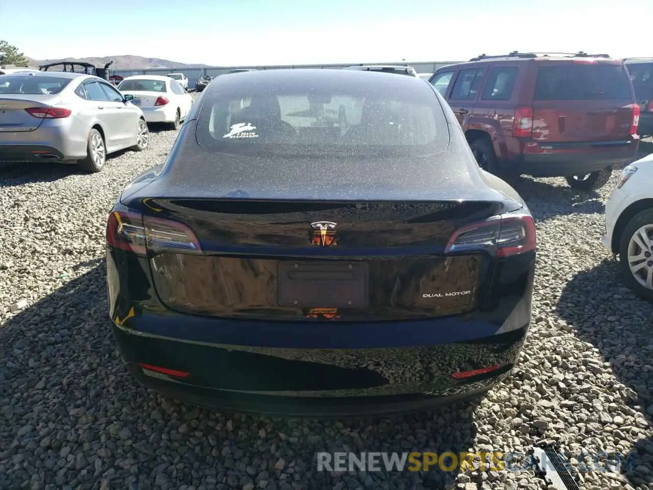 6 Photograph of a damaged car 5YJ3E1EB1LF746252 TESLA MODEL 3 2020