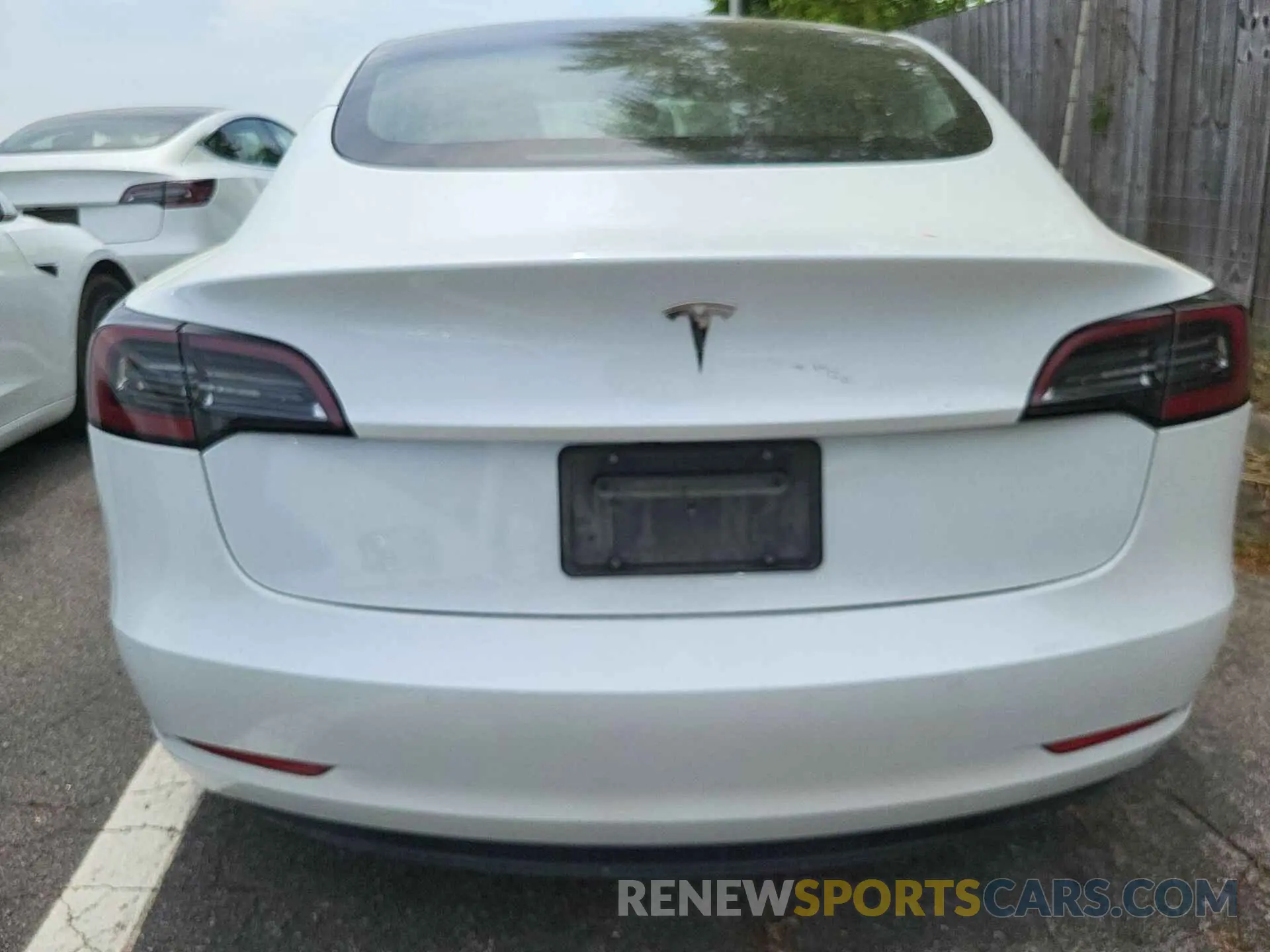 21 Photograph of a damaged car 5YJ3E1EB1LF793698 TESLA MODEL 3 2020