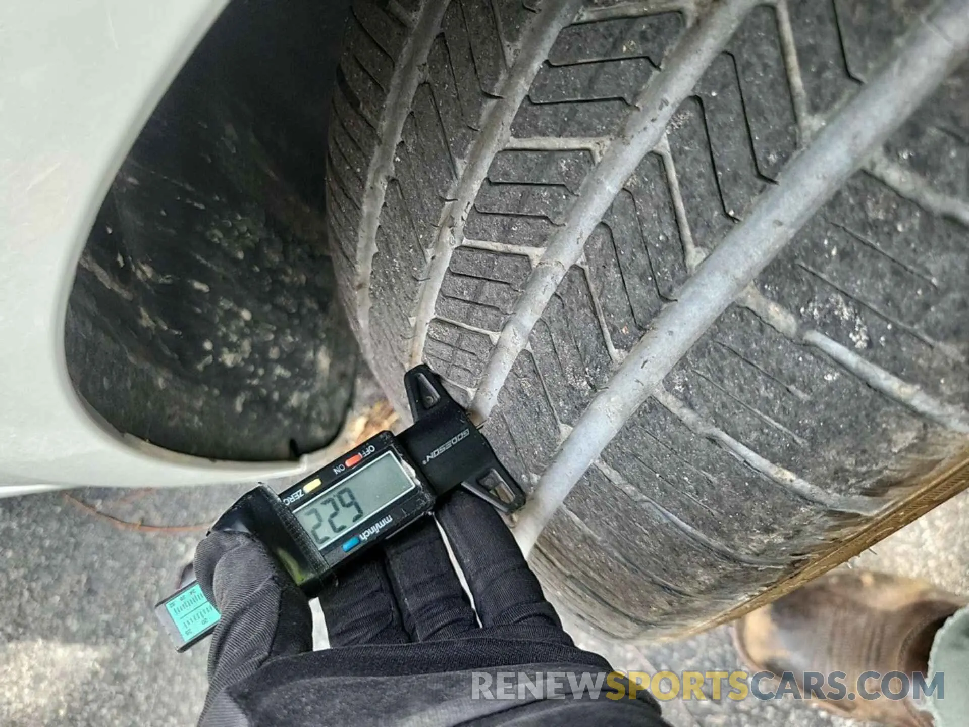 23 Photograph of a damaged car 5YJ3E1EB1LF793698 TESLA MODEL 3 2020