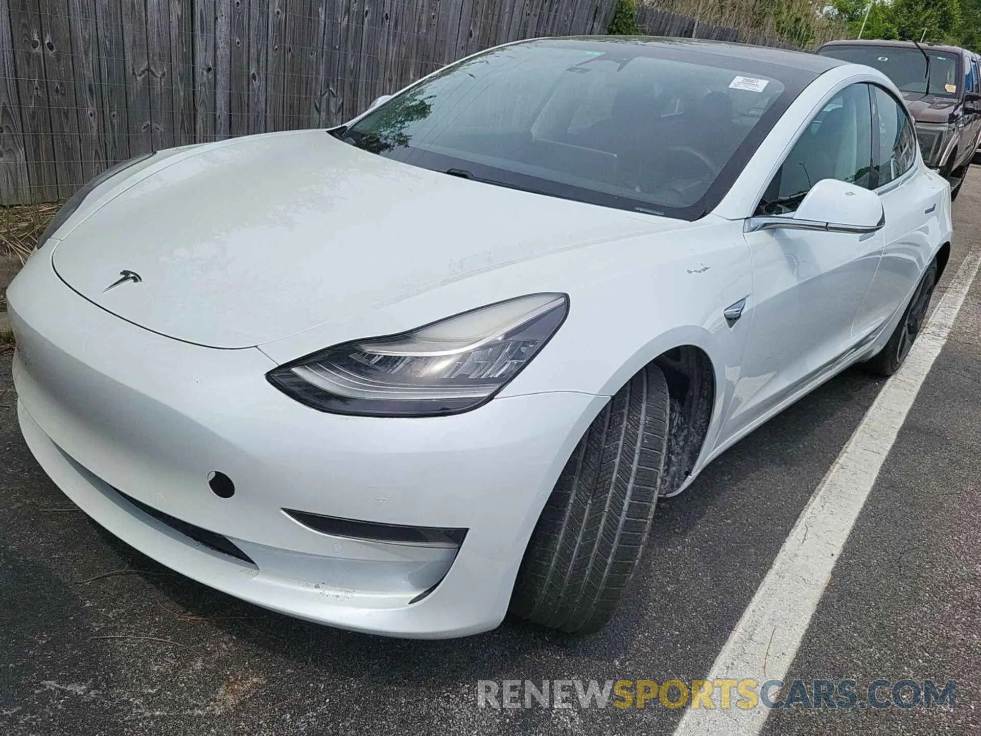 25 Photograph of a damaged car 5YJ3E1EB1LF793698 TESLA MODEL 3 2020