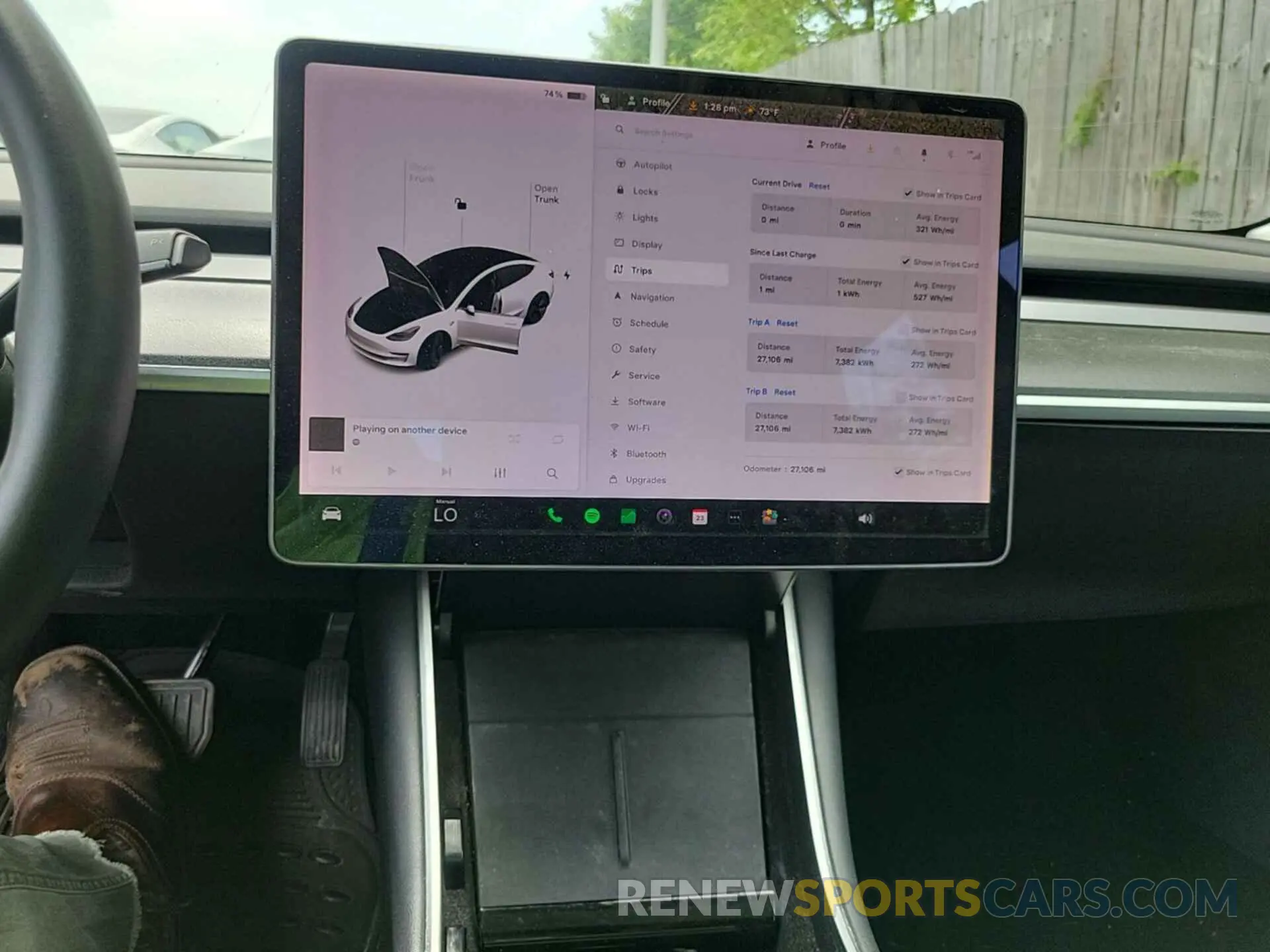 26 Photograph of a damaged car 5YJ3E1EB1LF793698 TESLA MODEL 3 2020