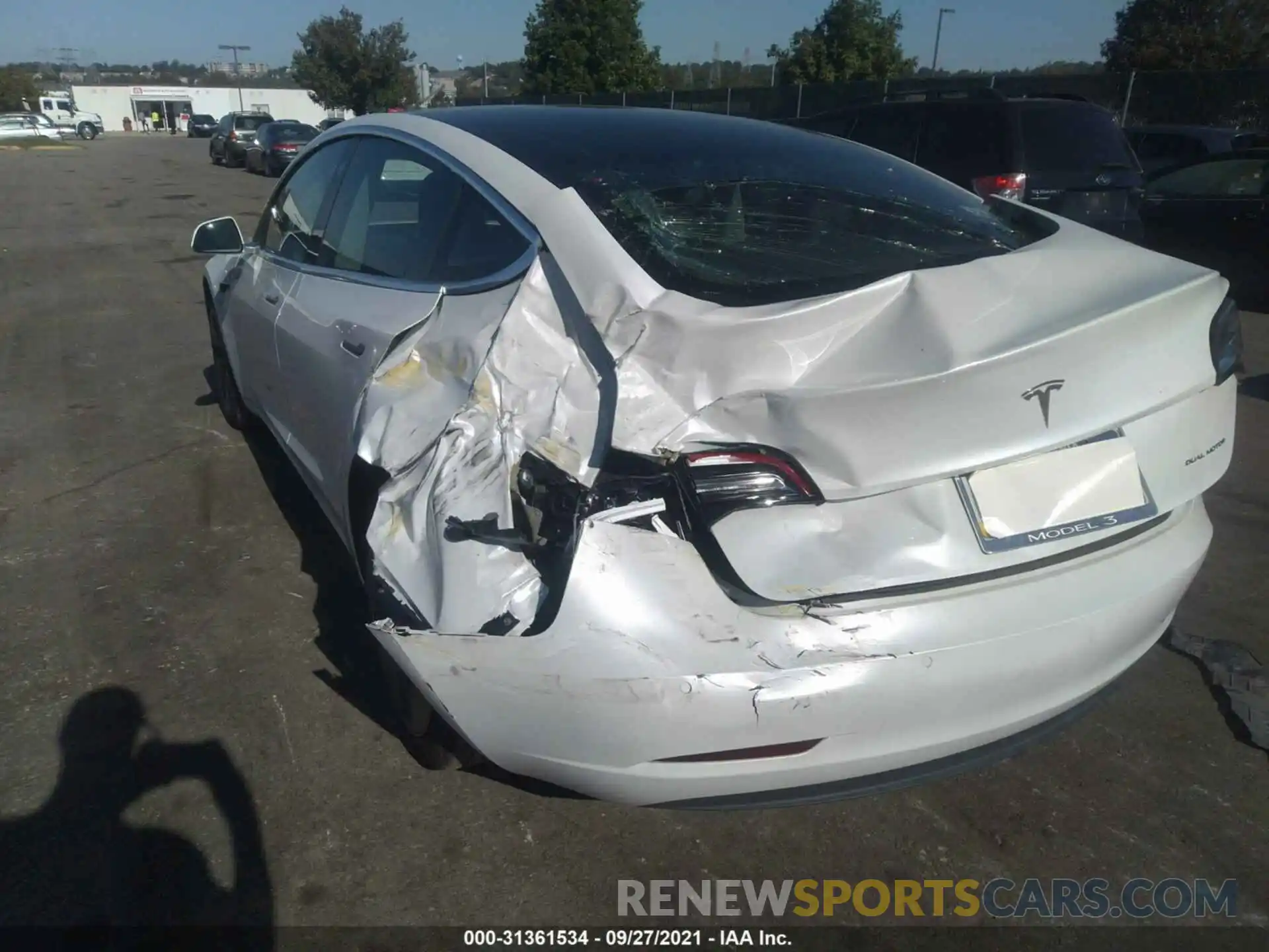 6 Photograph of a damaged car 5YJ3E1EB1LF795130 TESLA MODEL 3 2020