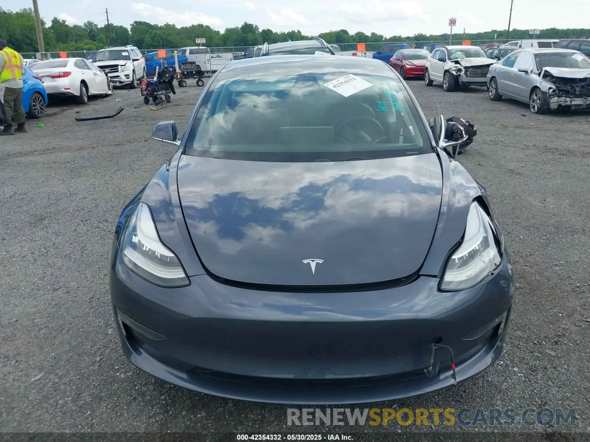 12 Photograph of a damaged car 5YJ3E1EB2LF588925 TESLA MODEL 3 2020