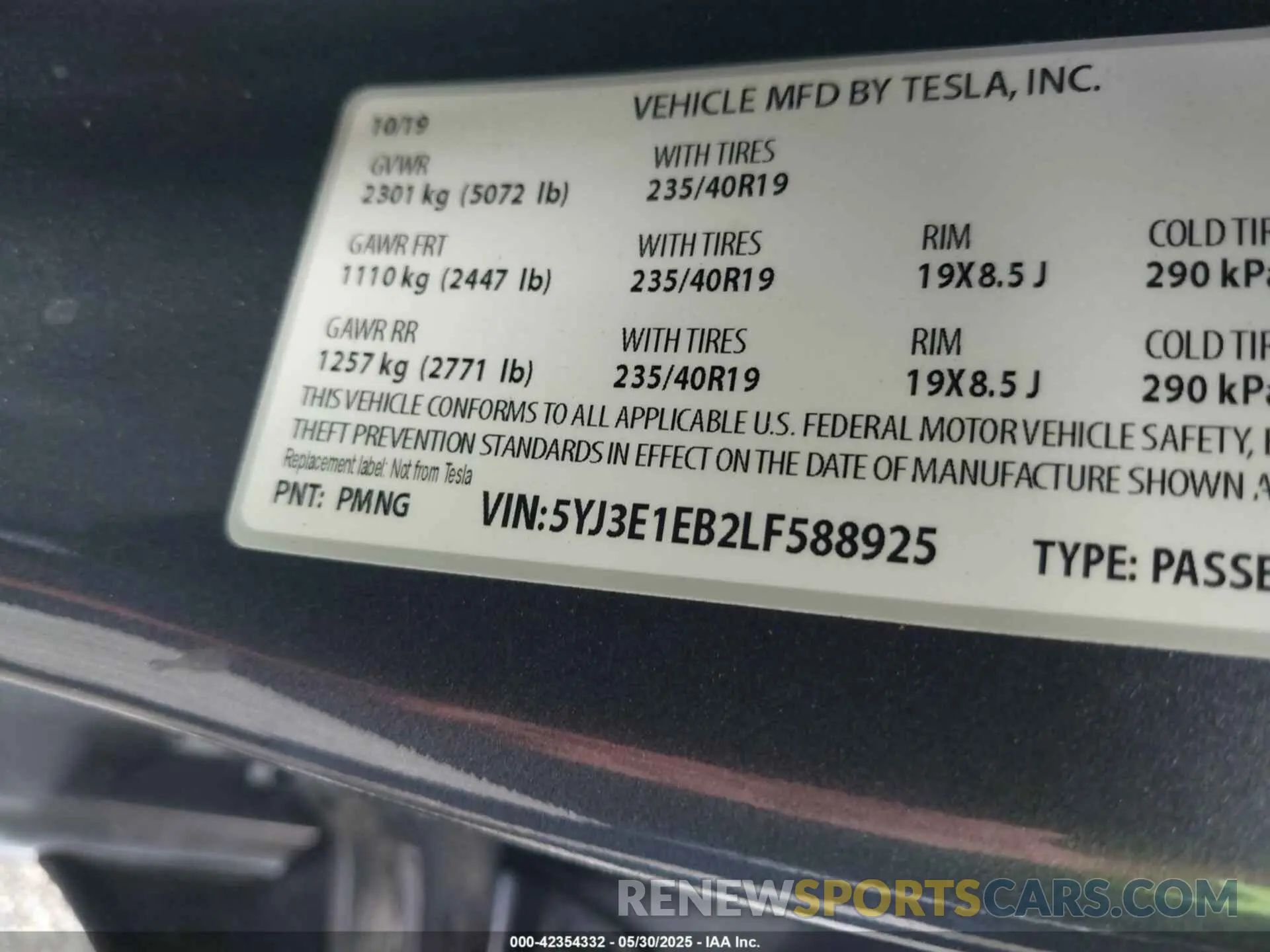 9 Photograph of a damaged car 5YJ3E1EB2LF588925 TESLA MODEL 3 2020