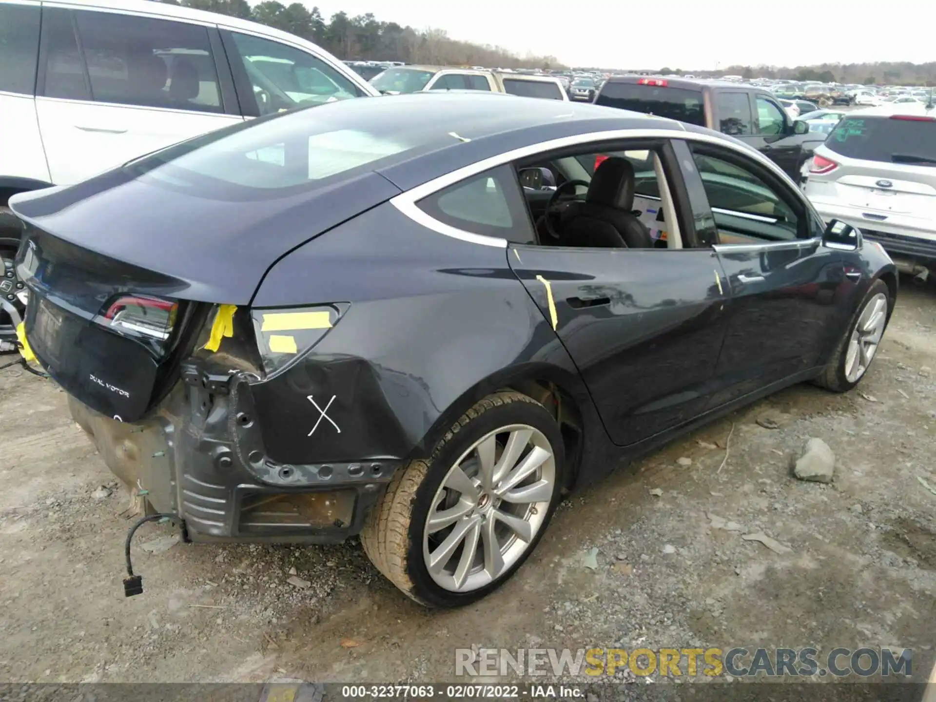 4 Photograph of a damaged car 5YJ3E1EB2LF589900 TESLA MODEL 3 2020