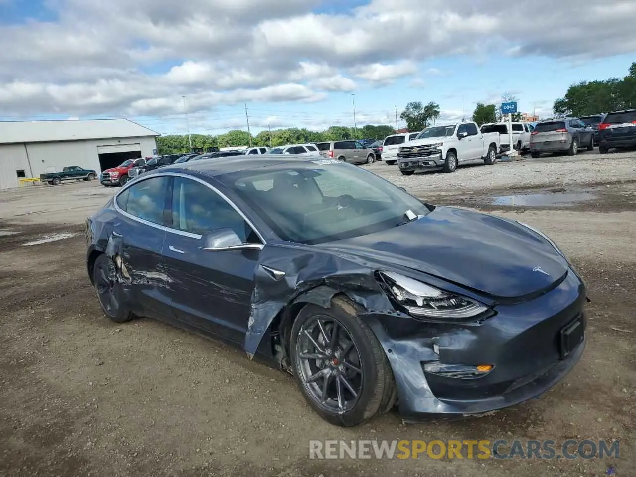 4 Photograph of a damaged car 5YJ3E1EB2LF616464 TESLA MODEL 3 2020