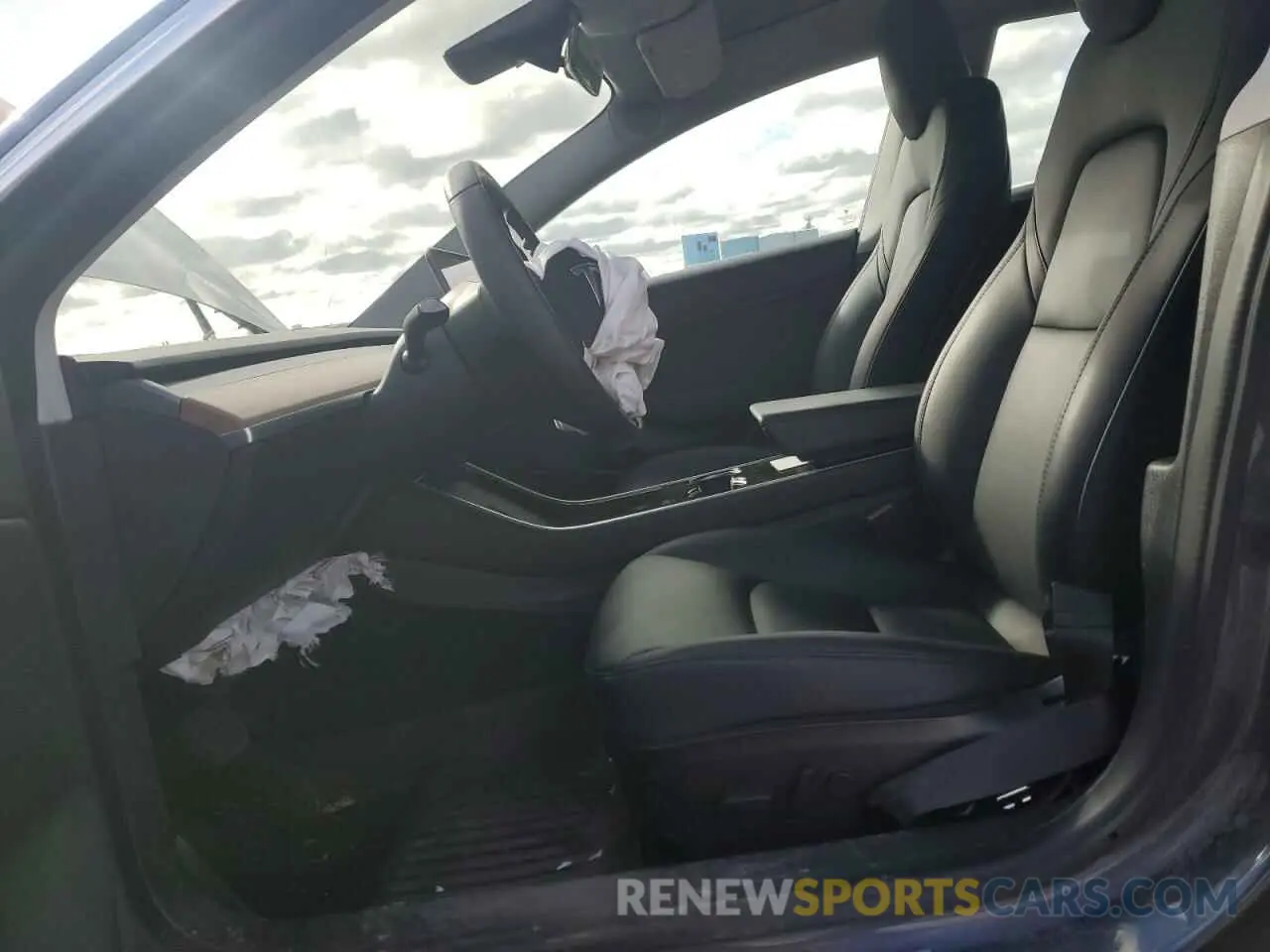7 Photograph of a damaged car 5YJ3E1EB2LF616464 TESLA MODEL 3 2020