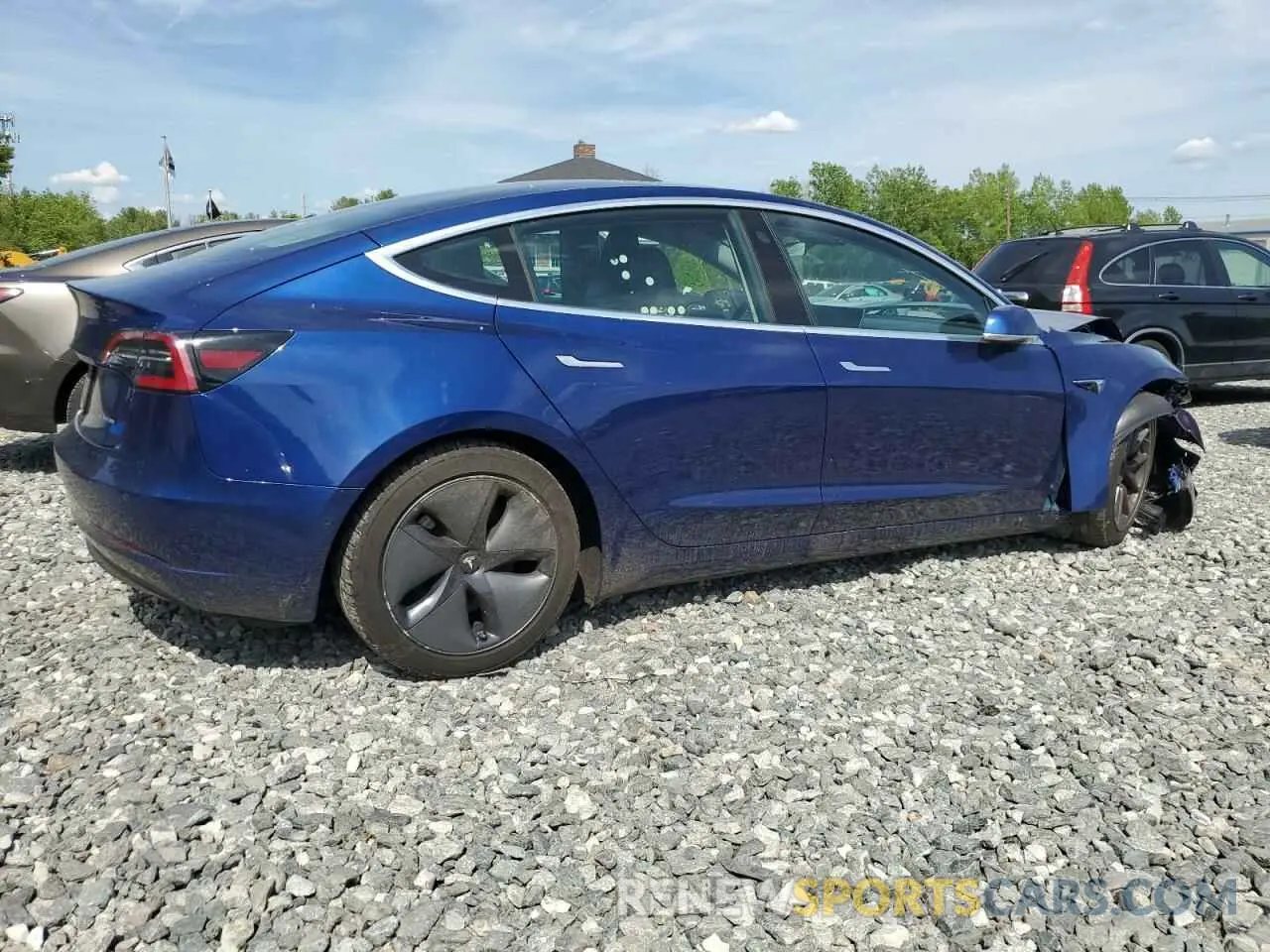 3 Photograph of a damaged car 5YJ3E1EB2LF617579 TESLA MODEL 3 2020