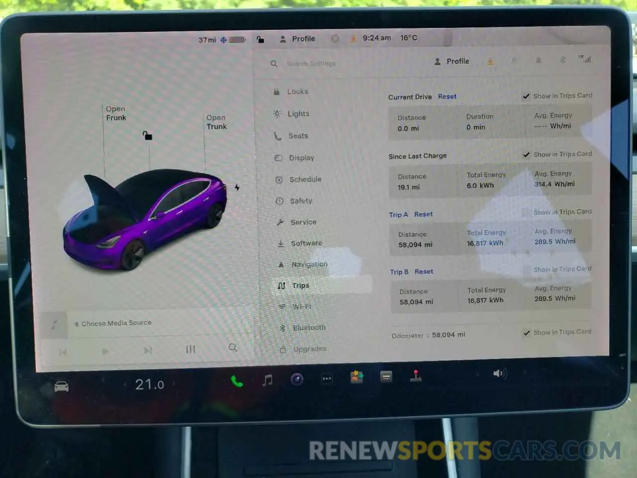 9 Photograph of a damaged car 5YJ3E1EB2LF617579 TESLA MODEL 3 2020