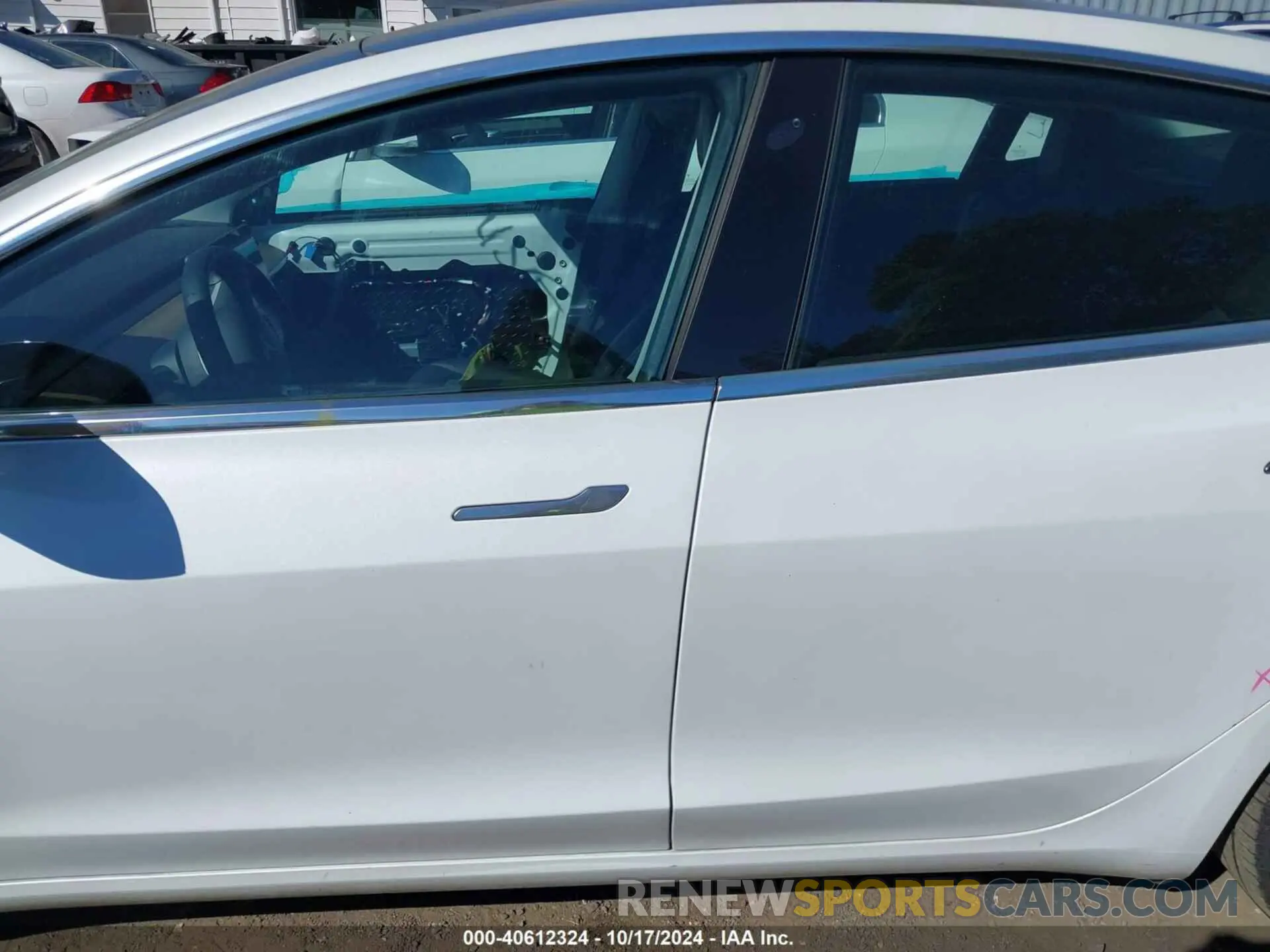 15 Photograph of a damaged car 5YJ3E1EB2LF618201 TESLA MODEL 3 2020