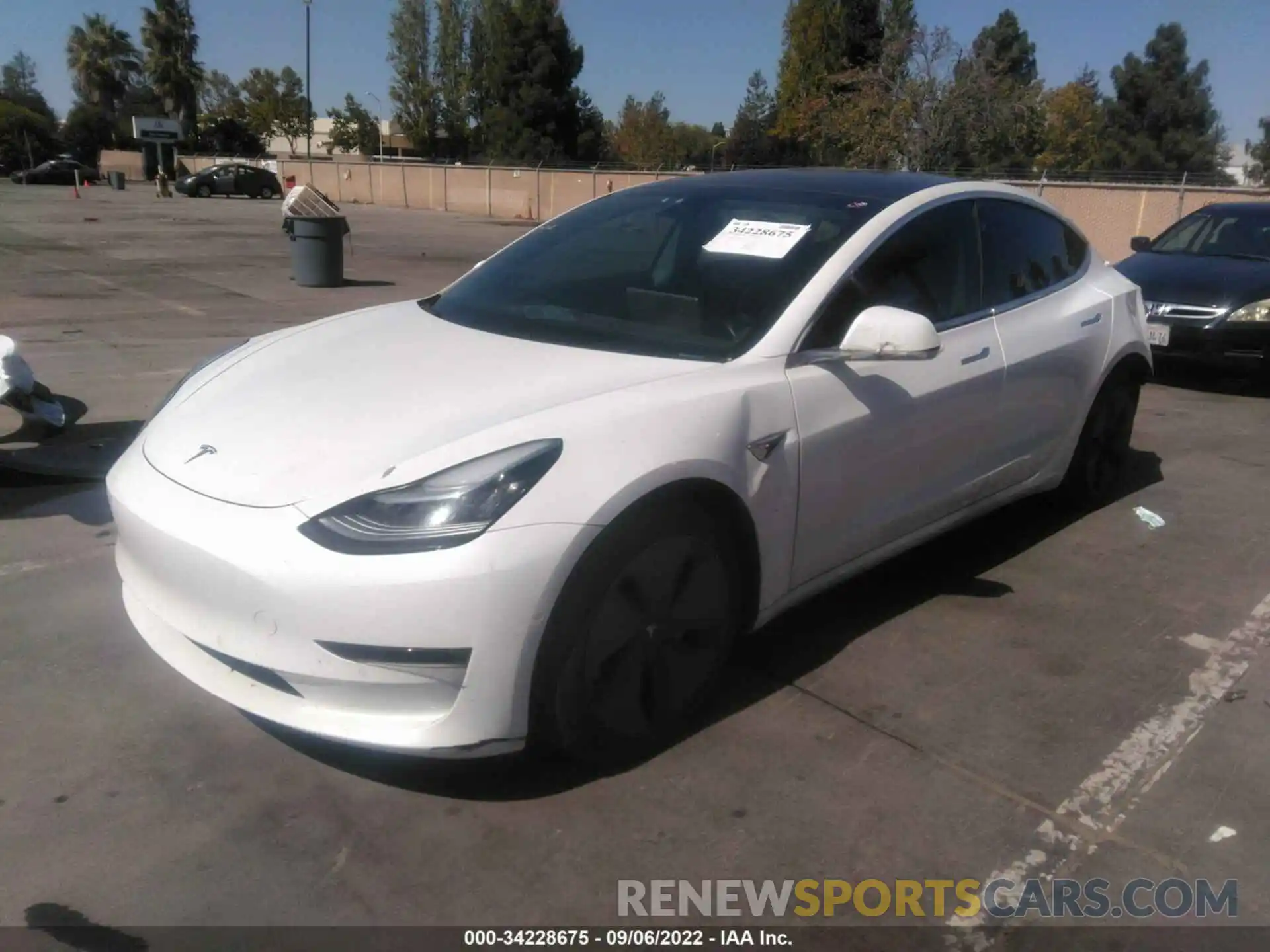 2 Photograph of a damaged car 5YJ3E1EB2LF619624 TESLA MODEL 3 2020