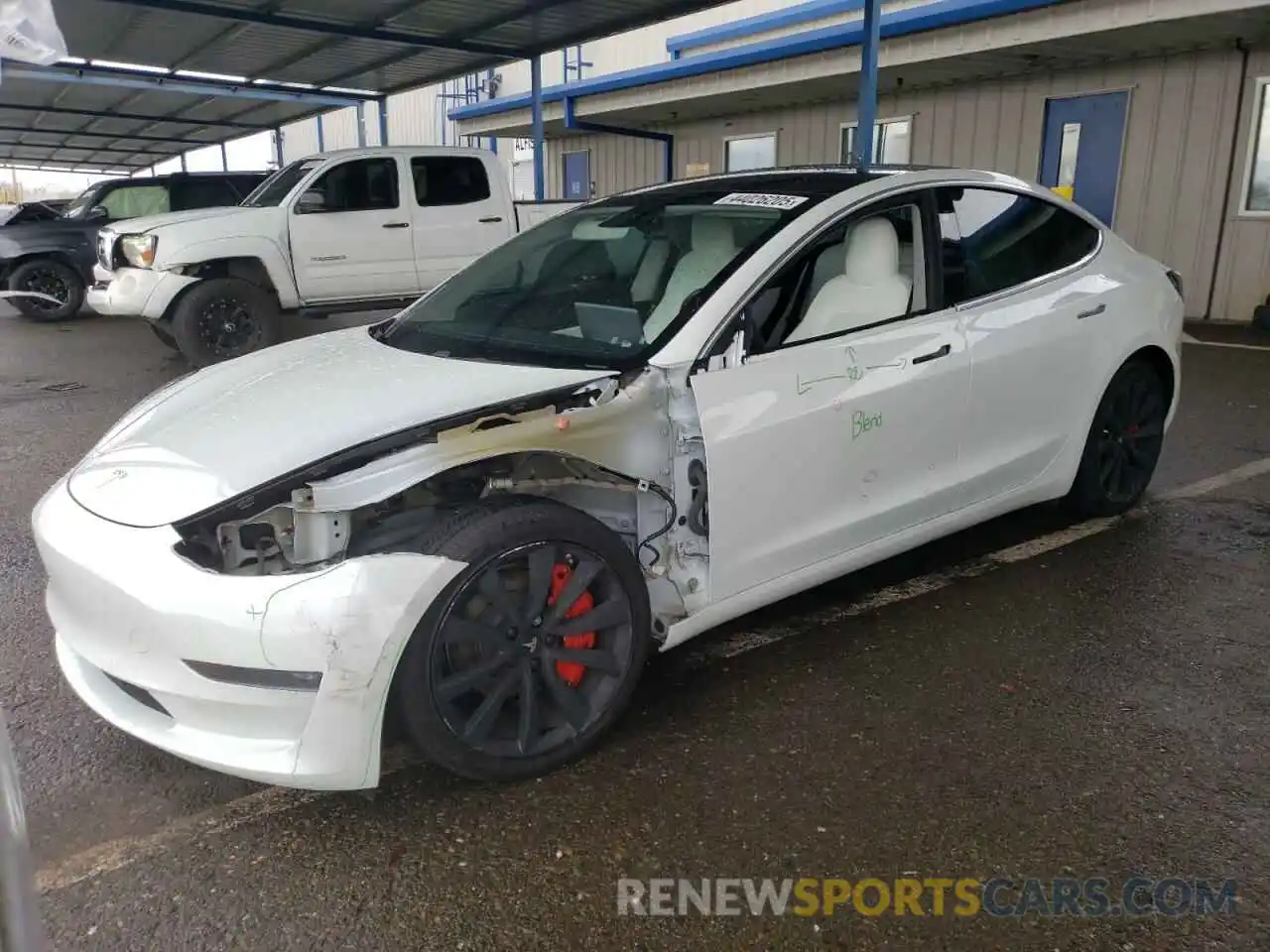 1 Photograph of a damaged car 5YJ3E1EB2LF622863 TESLA MODEL 3 2020