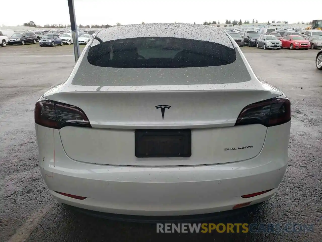 6 Photograph of a damaged car 5YJ3E1EB2LF622863 TESLA MODEL 3 2020